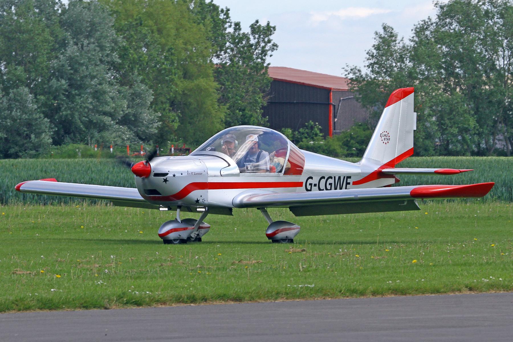 G-CGWE photo, click to enlarge