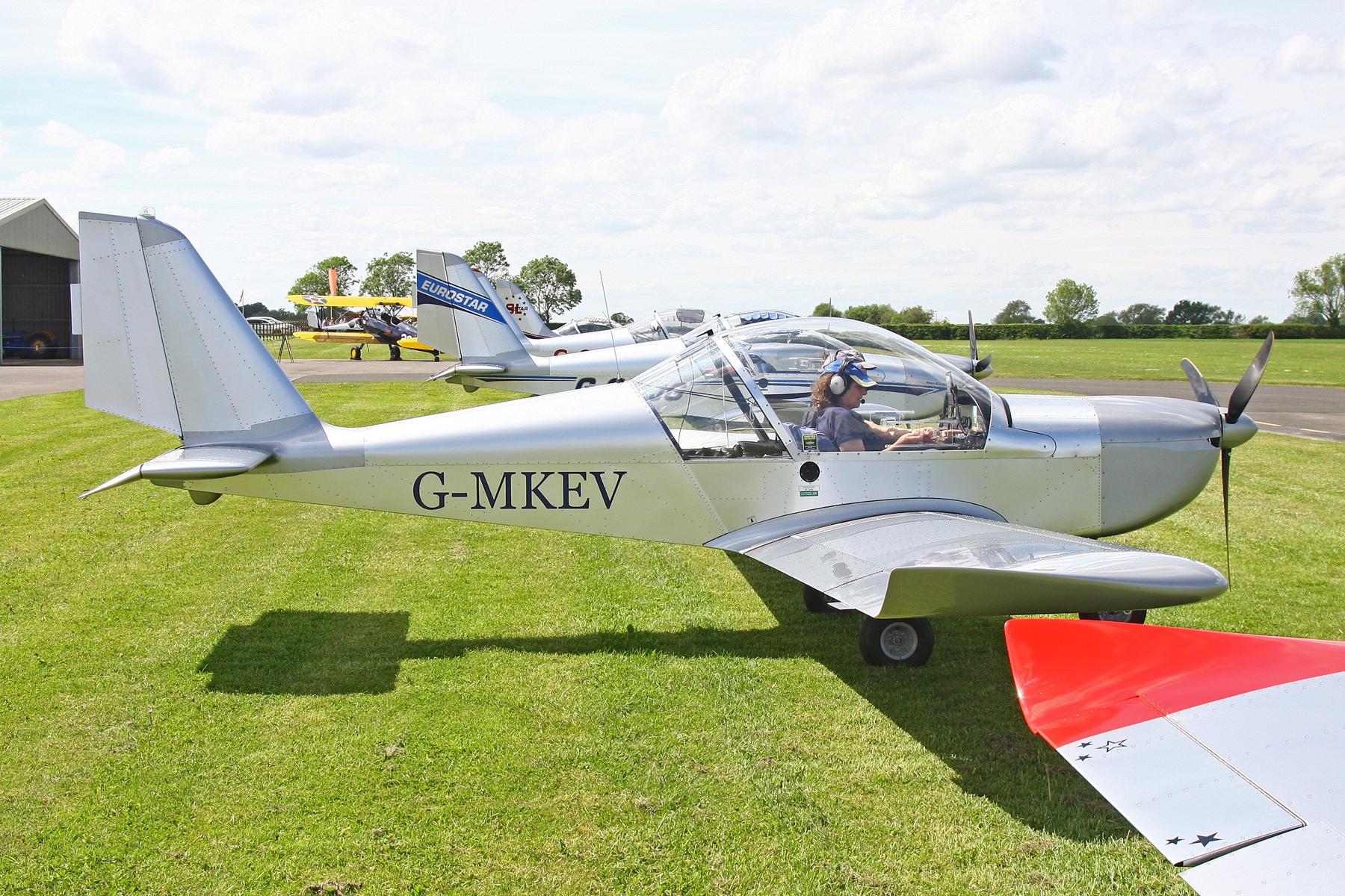 G-MKEV photo, click to enlarge