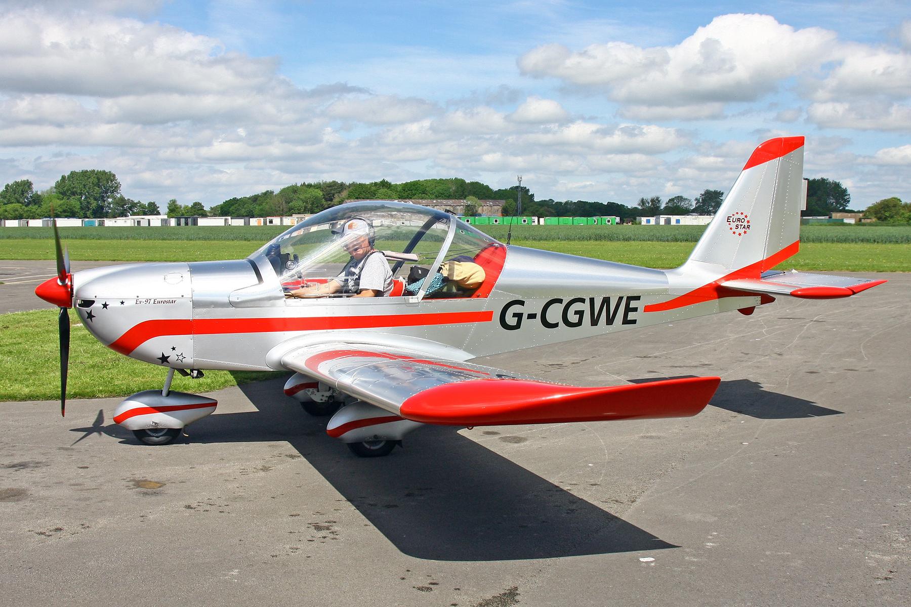 G-CGWE photo, click to enlarge