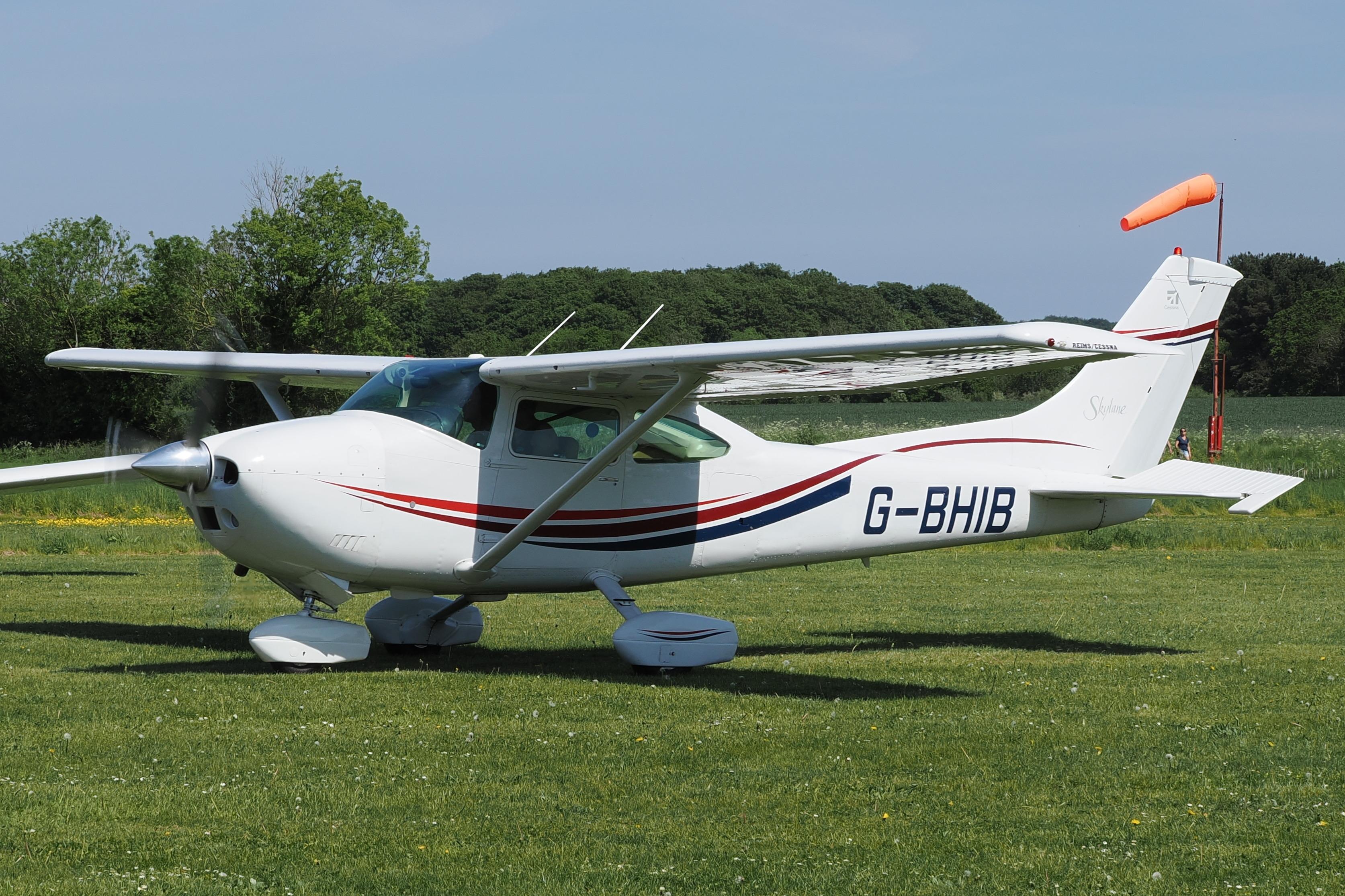 G-BHIB @ X3CX - On the ground at Northrepps. - by Graham Reeve