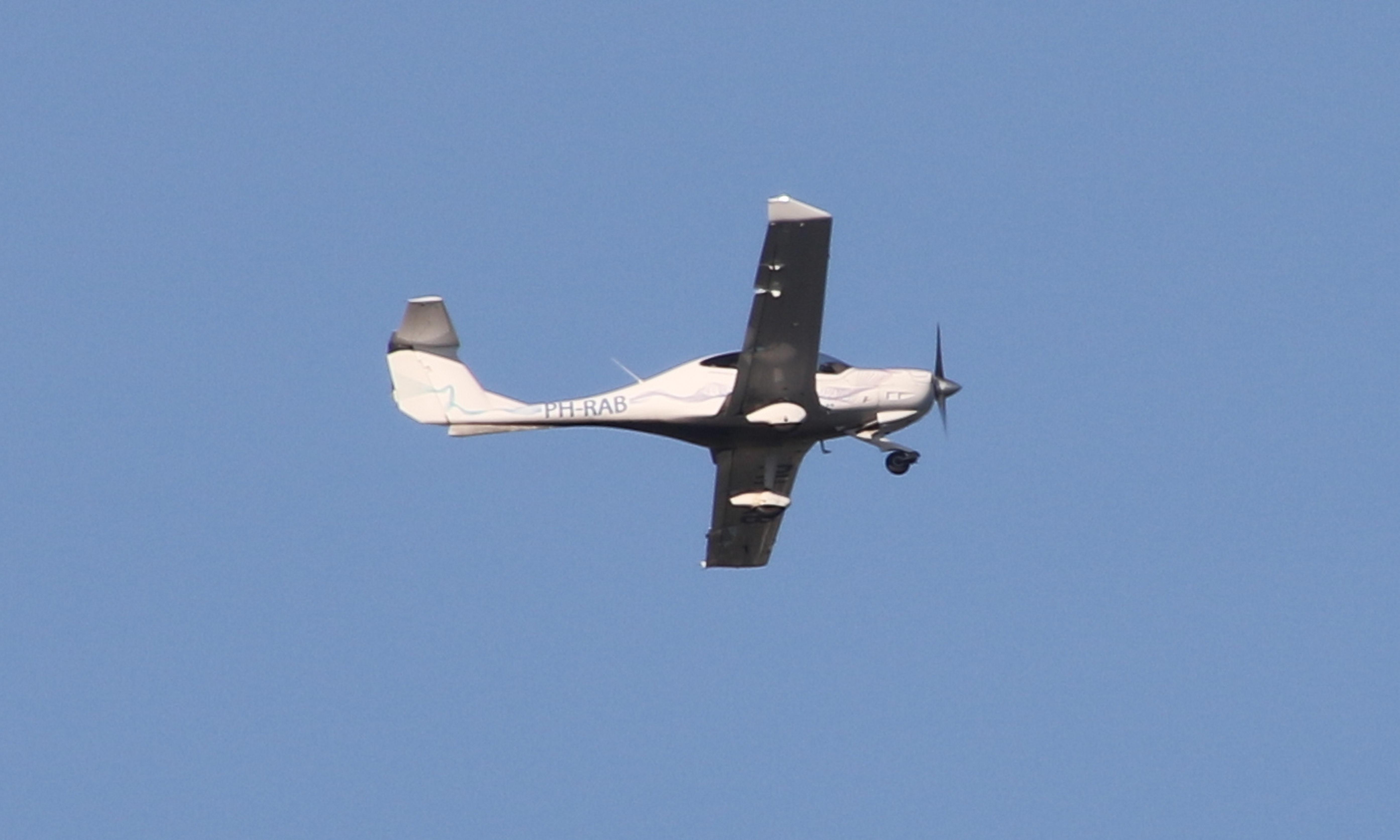 PH-RAB photo, click to enlarge