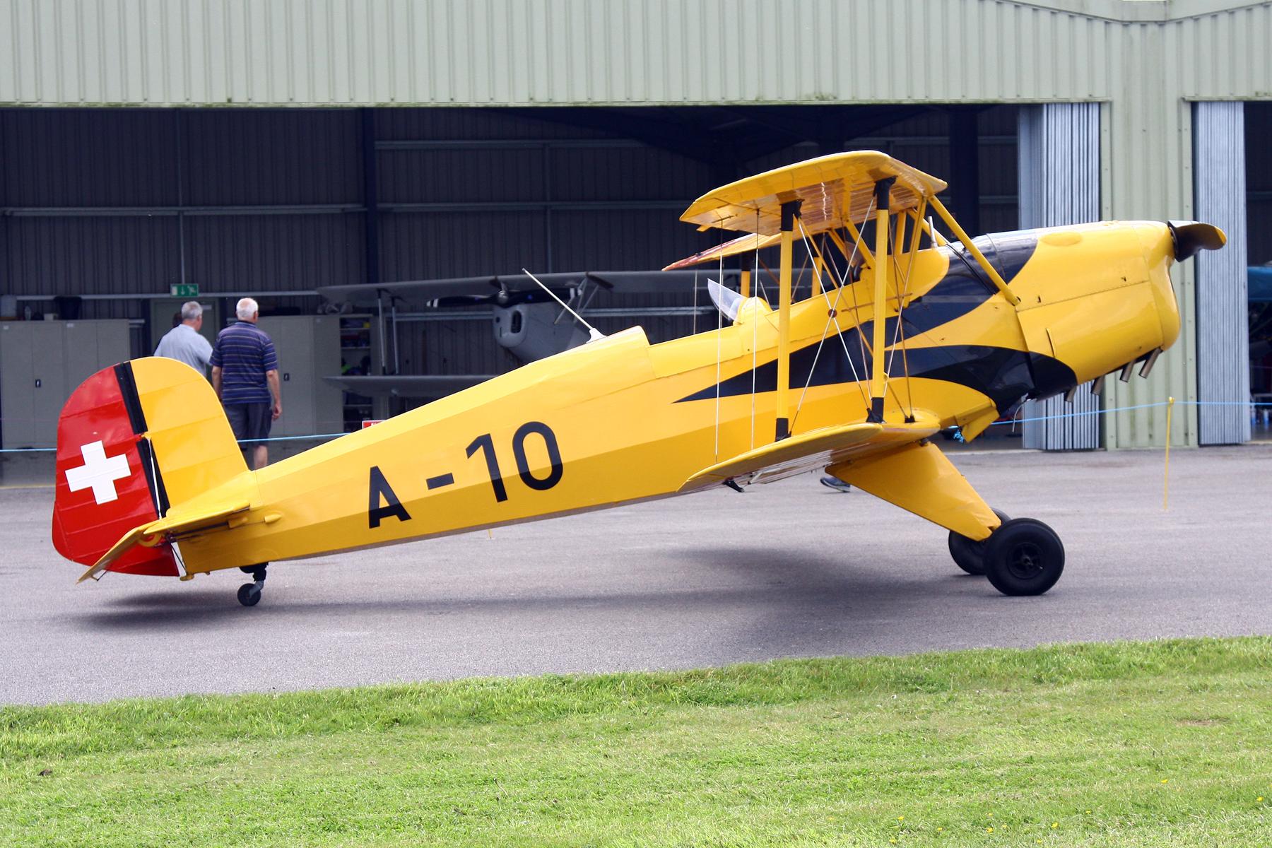 G-BECW photo, click to enlarge