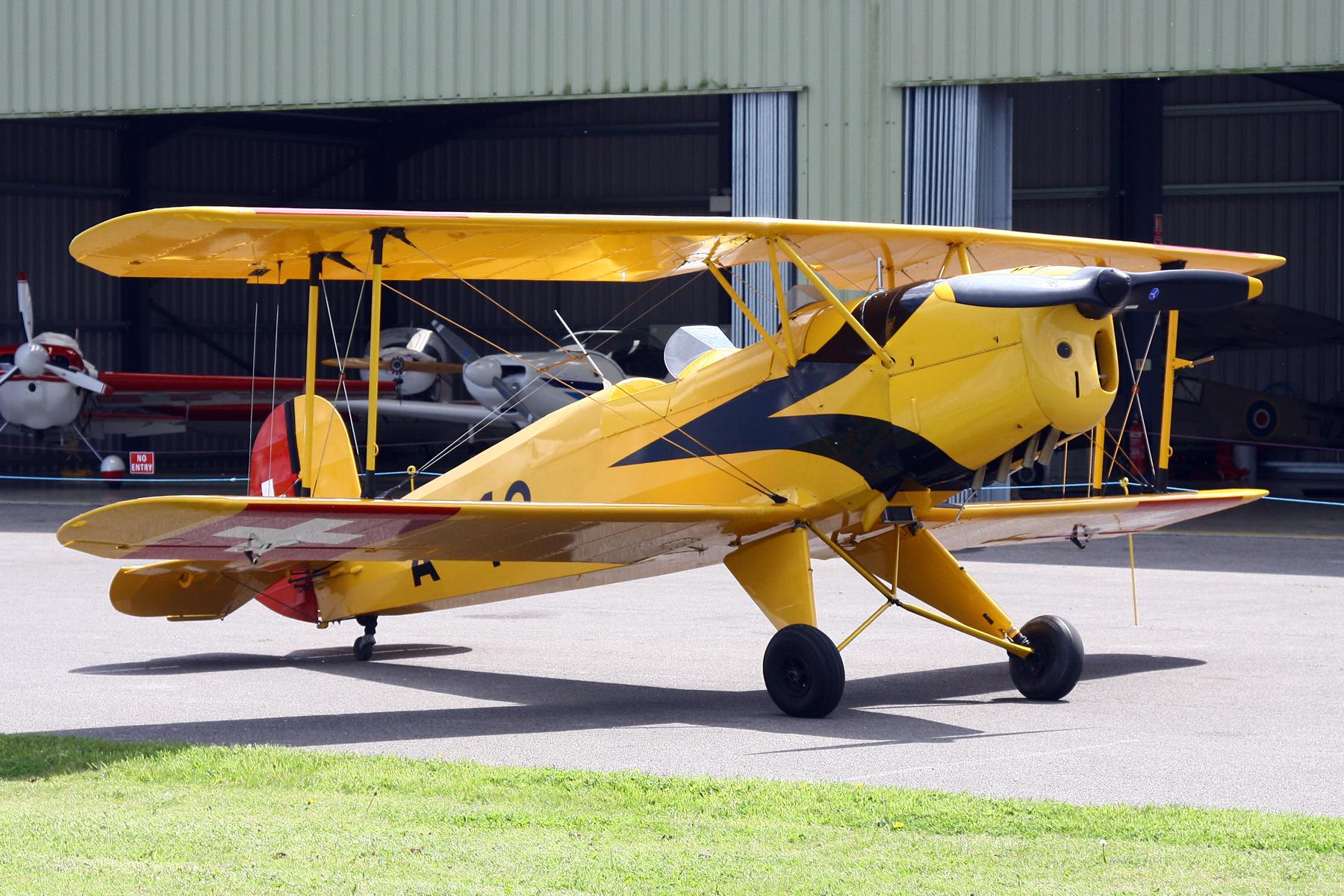 G-BECW photo, click to enlarge