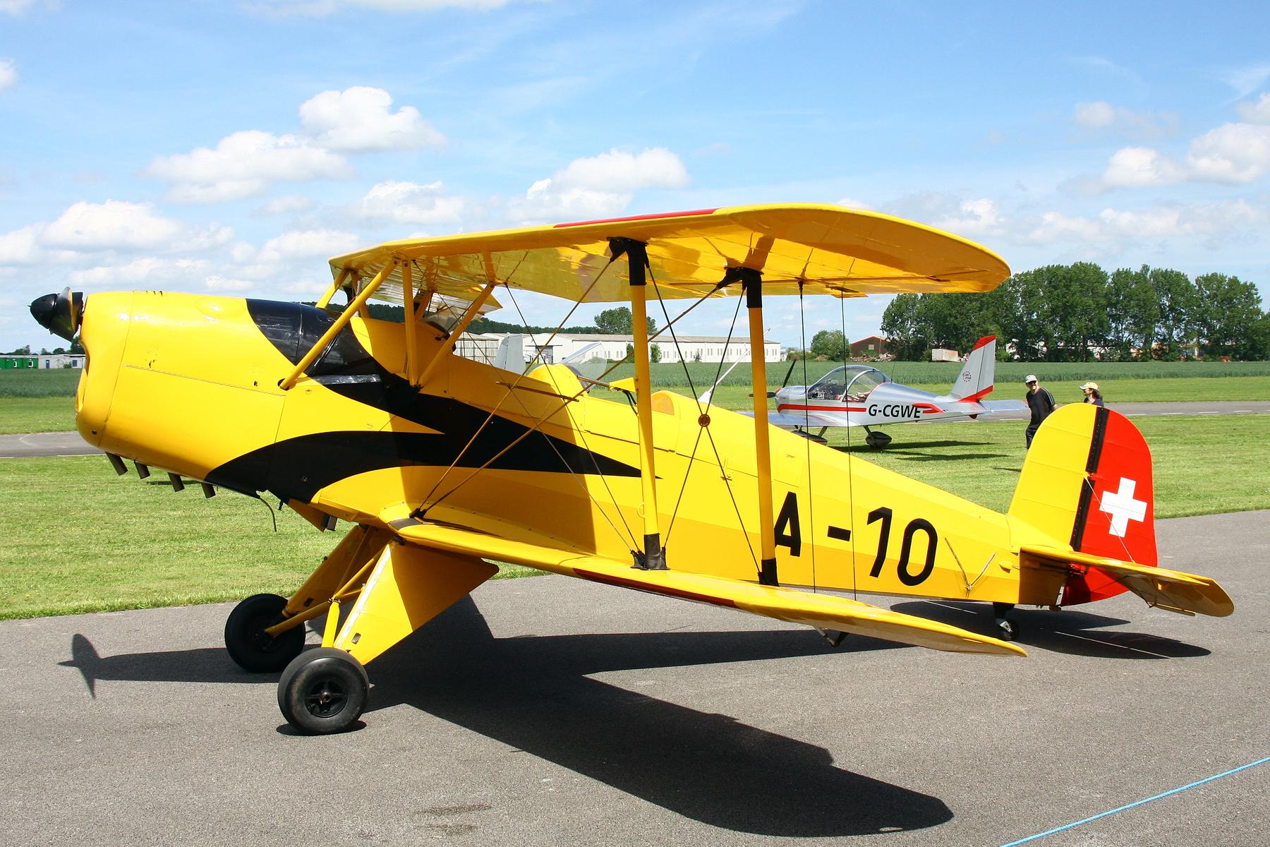 G-BECW photo, click to enlarge