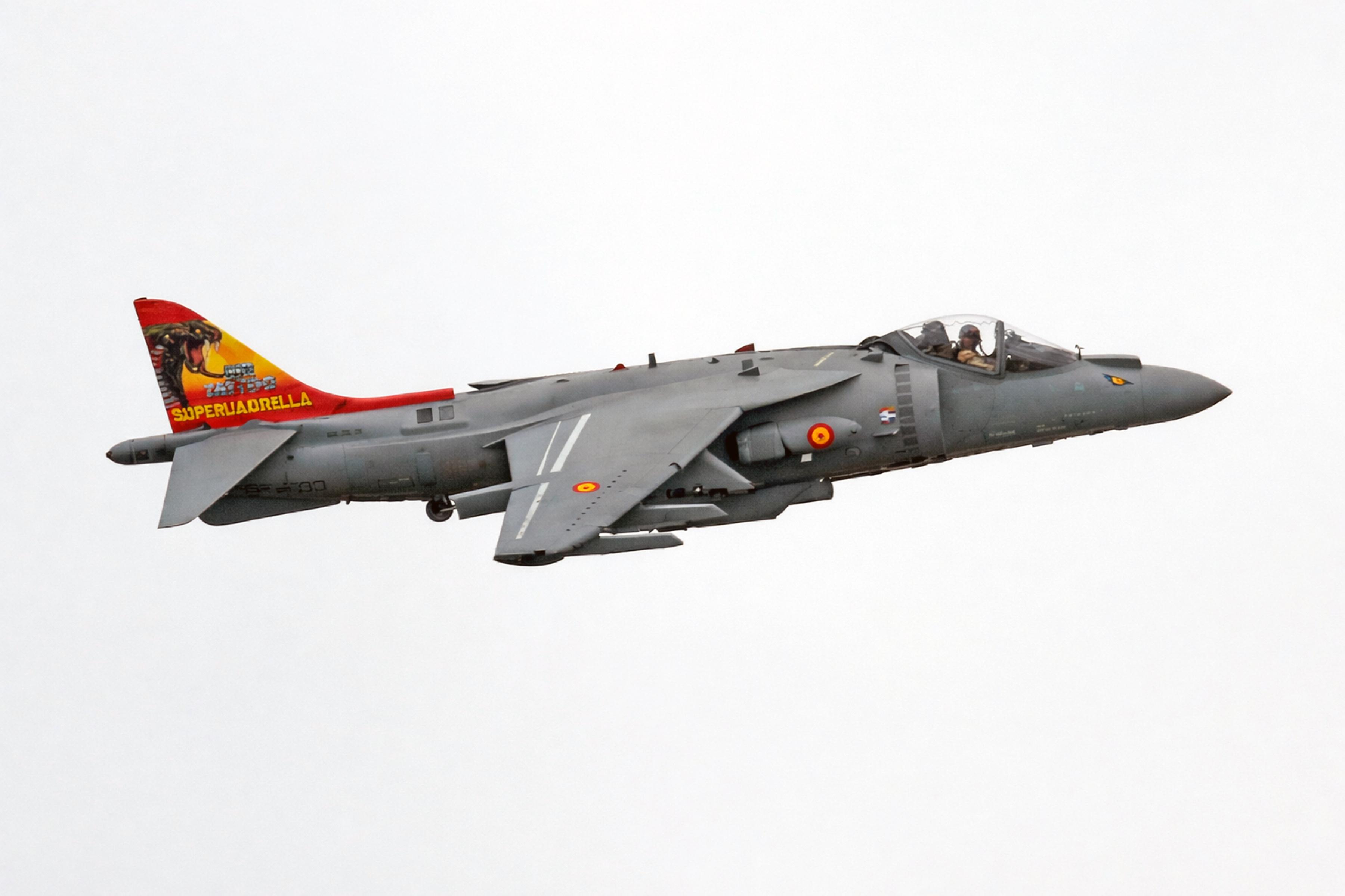 VA1B-38 @ EGVA - VA.1B-38 01-926 McDonnell Douglas EAV-8B Harrier ll Spanish Navy RIAT RAF Fairford  - by PhilR