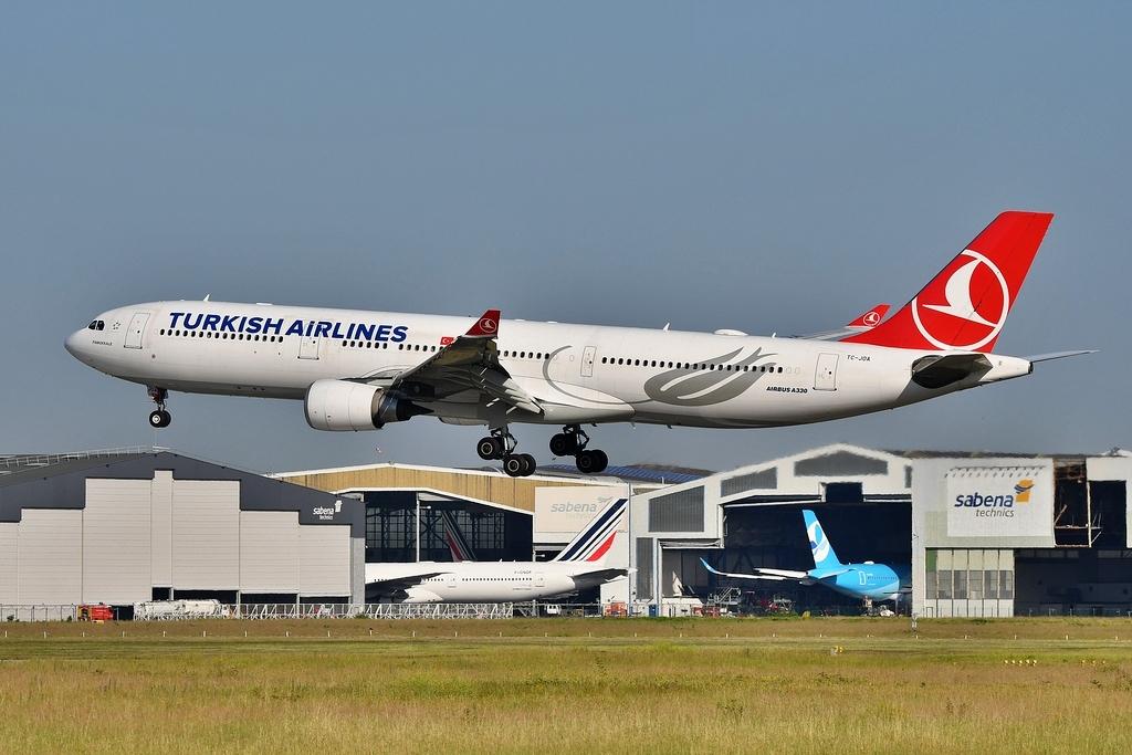 TC-JOA photo, click to enlarge