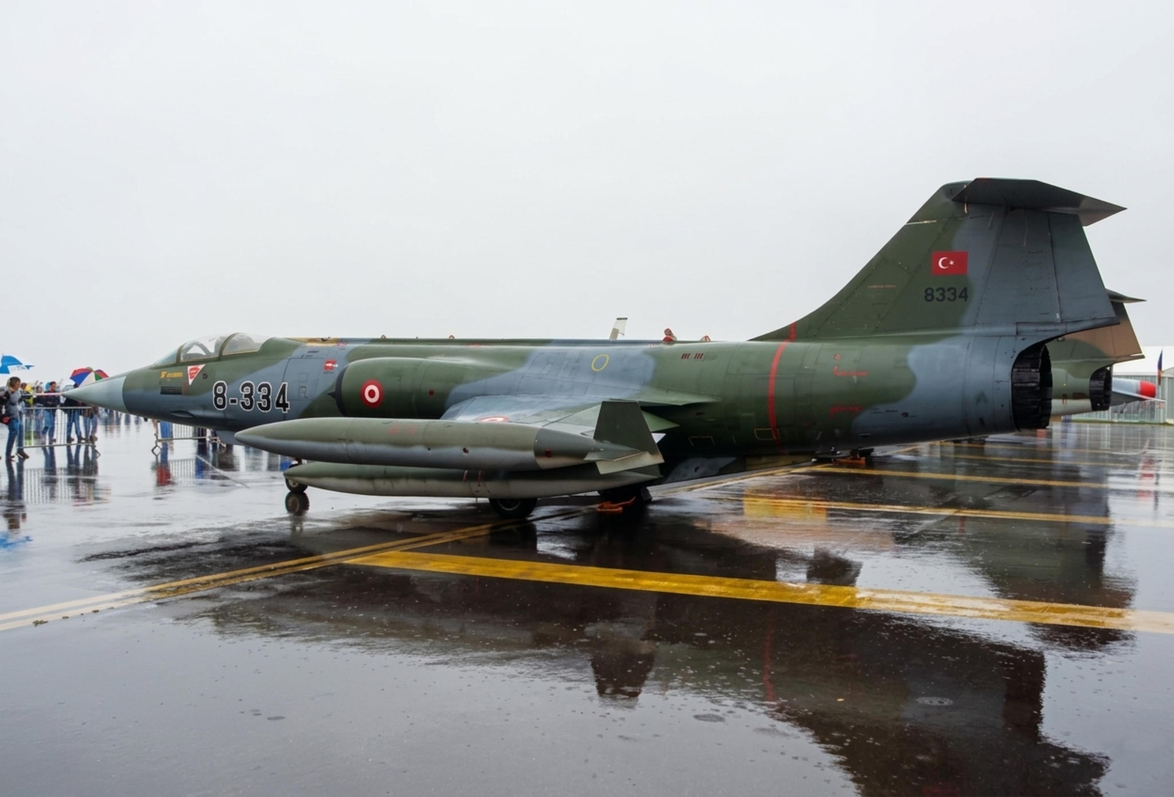 64-8334 @ EGVA - 8334 Lockheed F104G Starfighter TurkAF IAT  - by PhilR