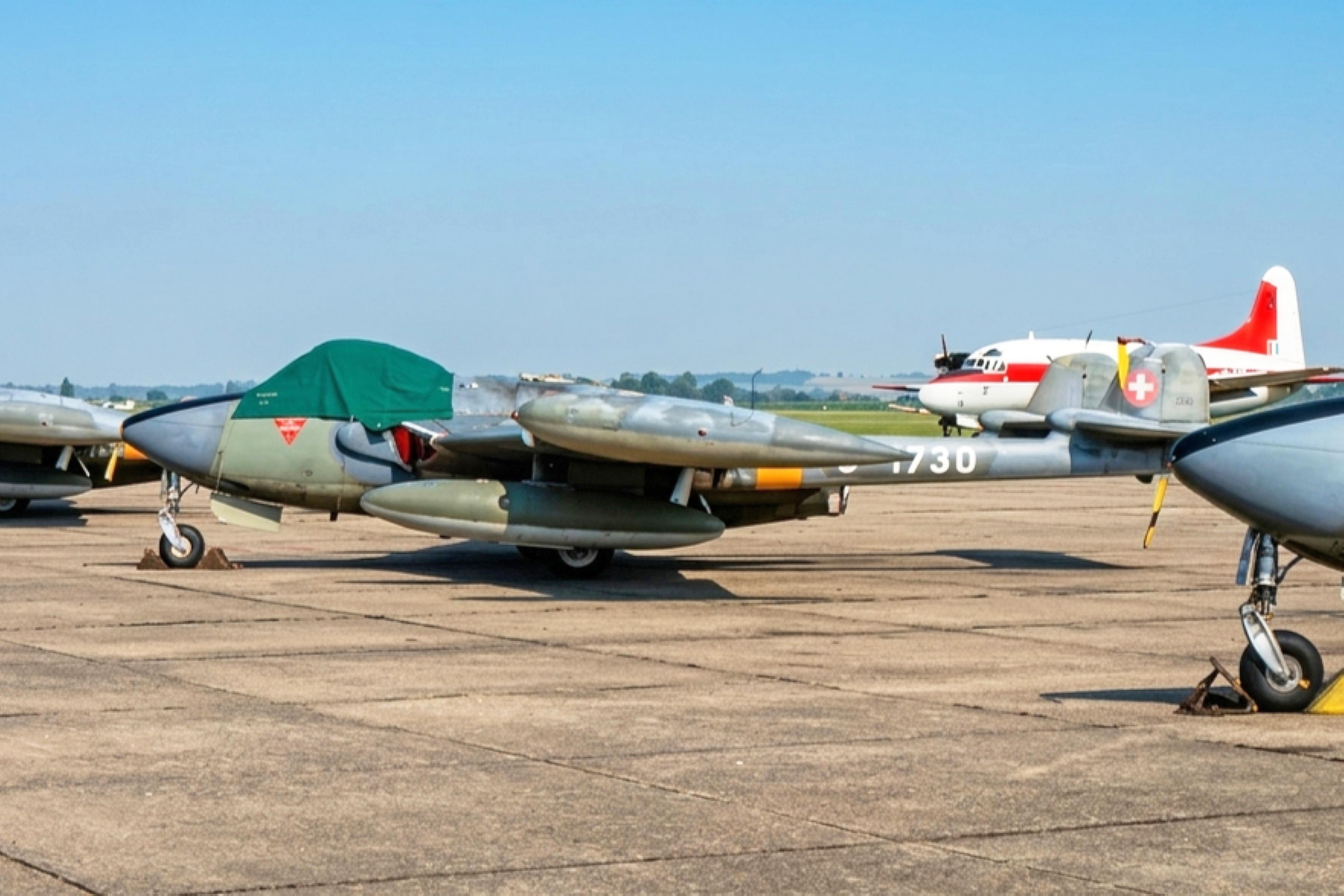 J-1730 photo, click to enlarge