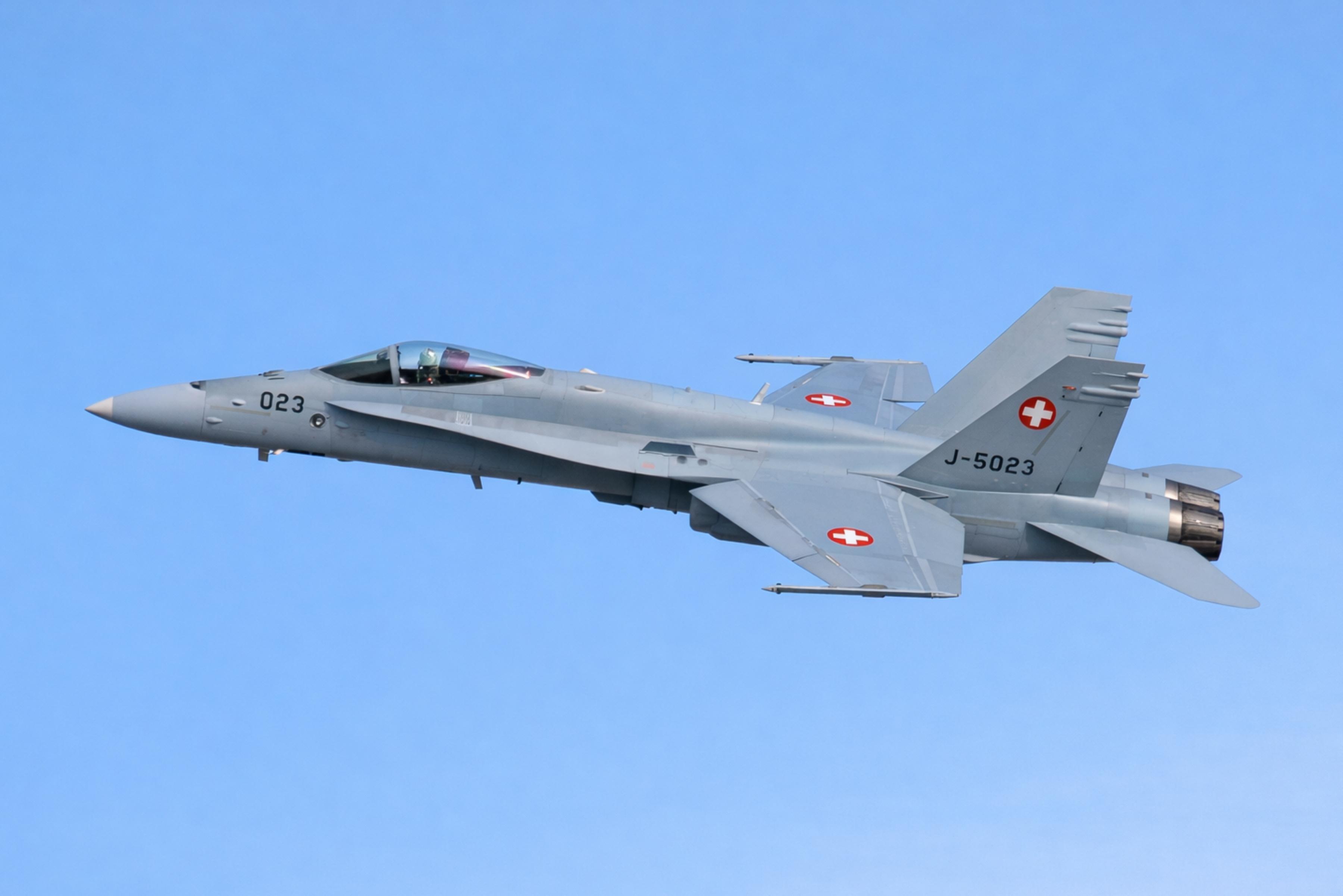 J-5023 photo, click to enlarge