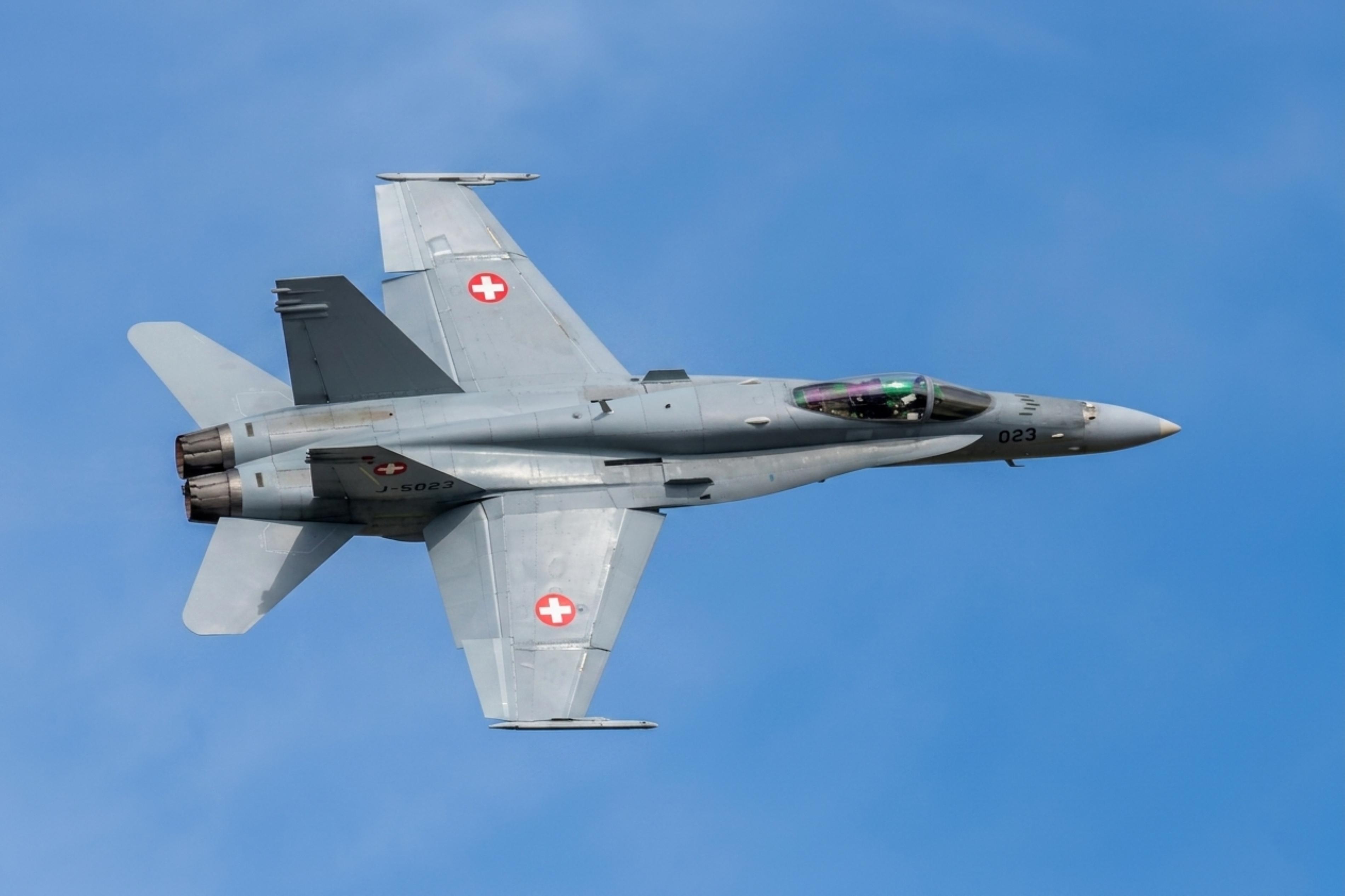J-5023 photo, click to enlarge