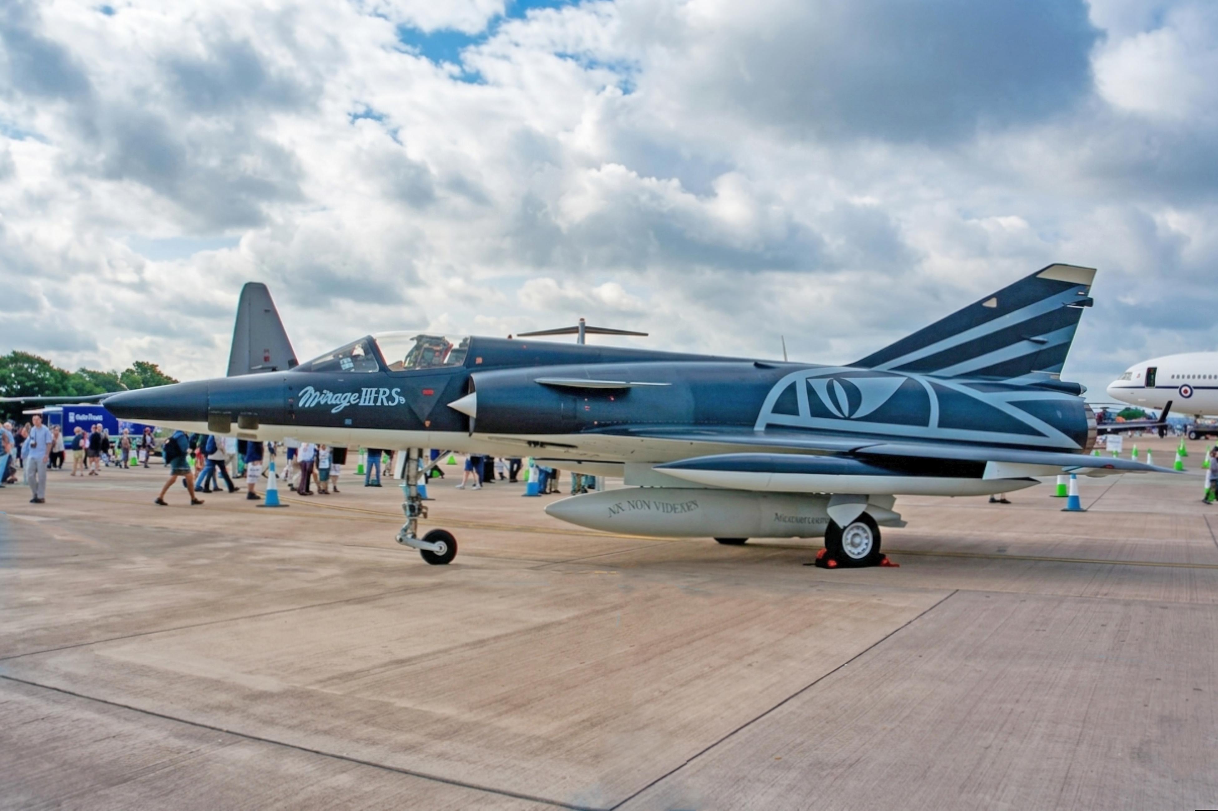 R-2110 photo, click to enlarge