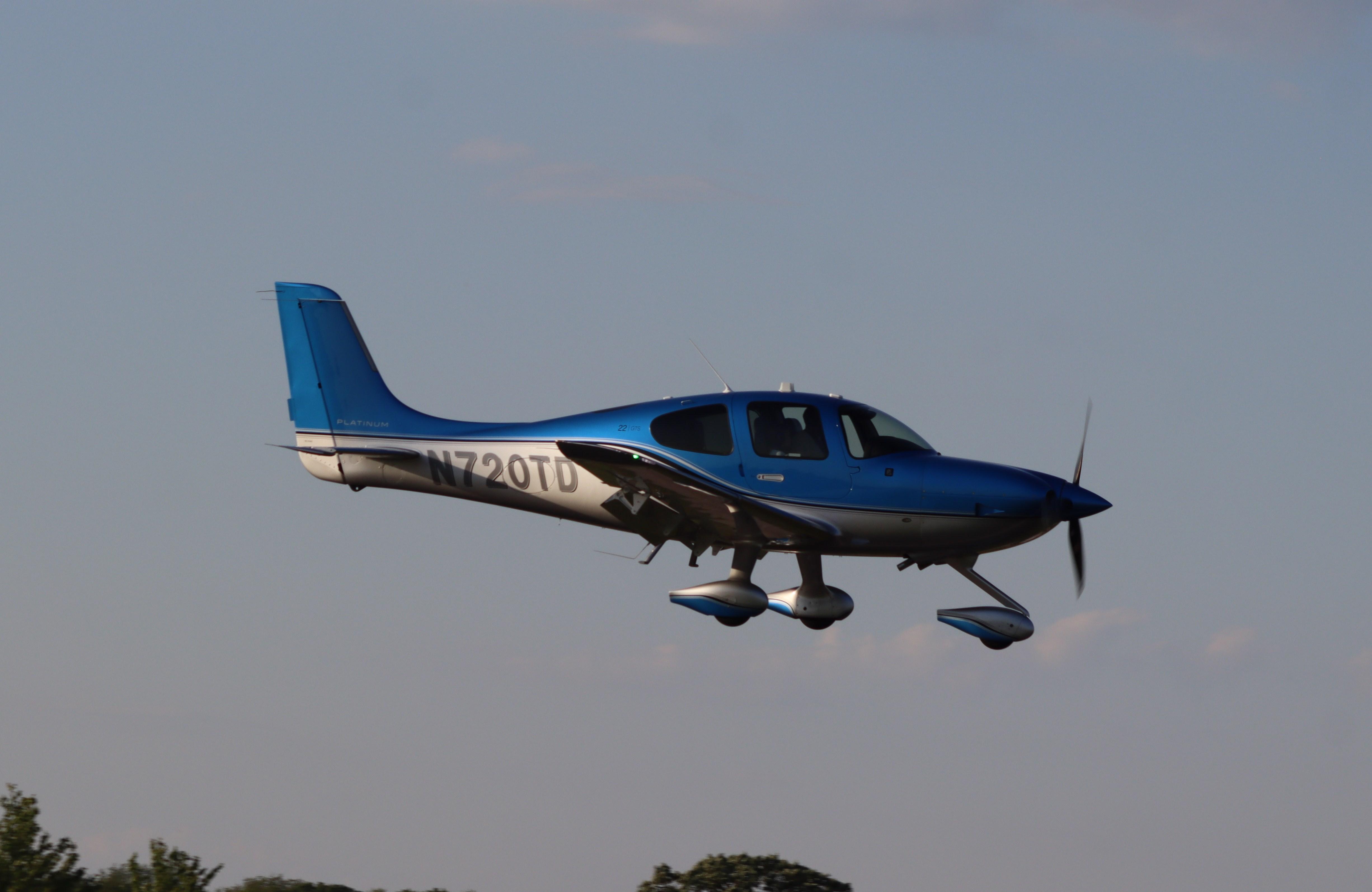 N720TD @ C77 - Cirrus SR22 - by MarkPasqualino