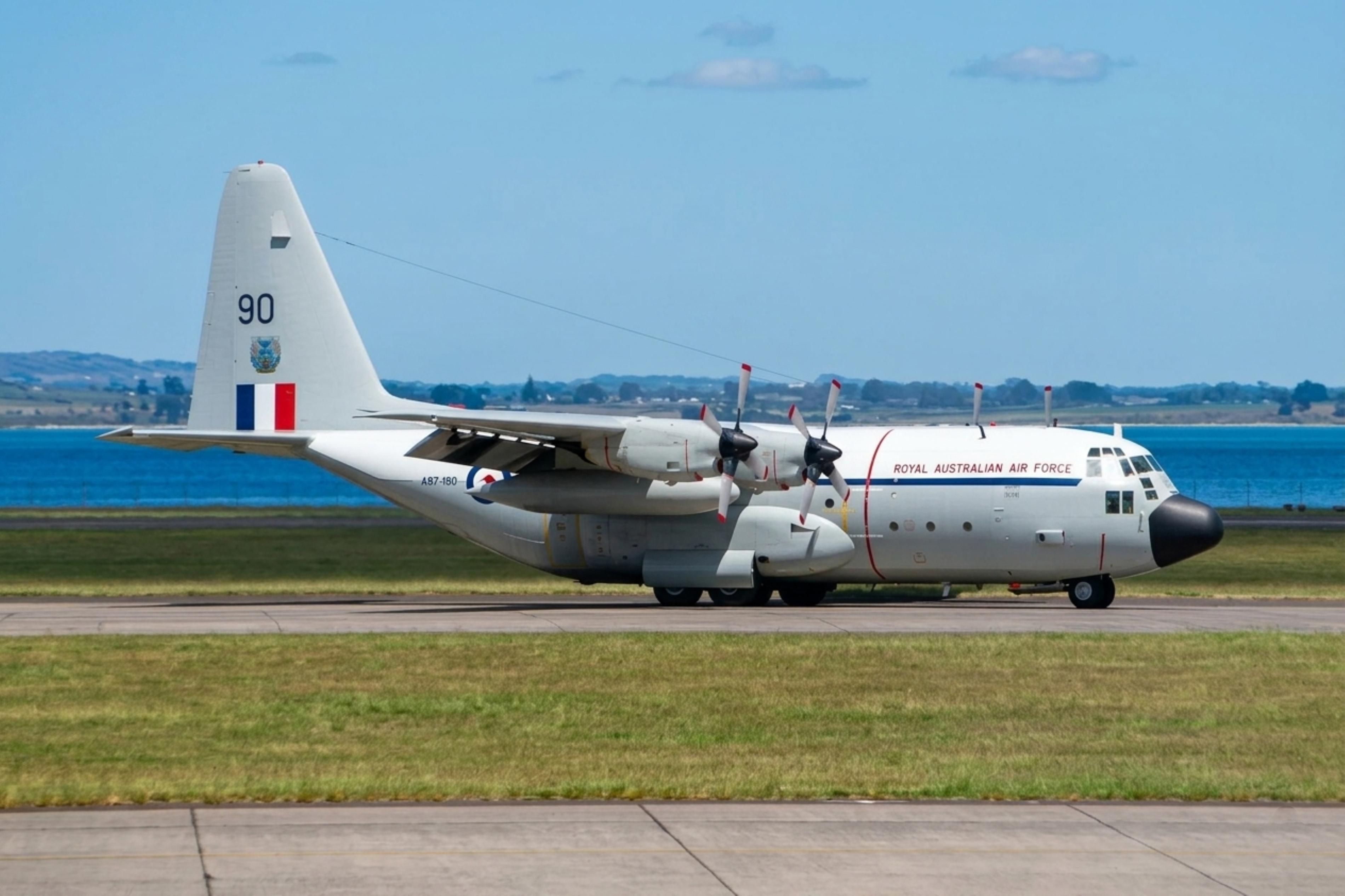 A97-190 @ NZAA - A97-190 1967 Lockheed C-130E RAAF AKL - by PhilR