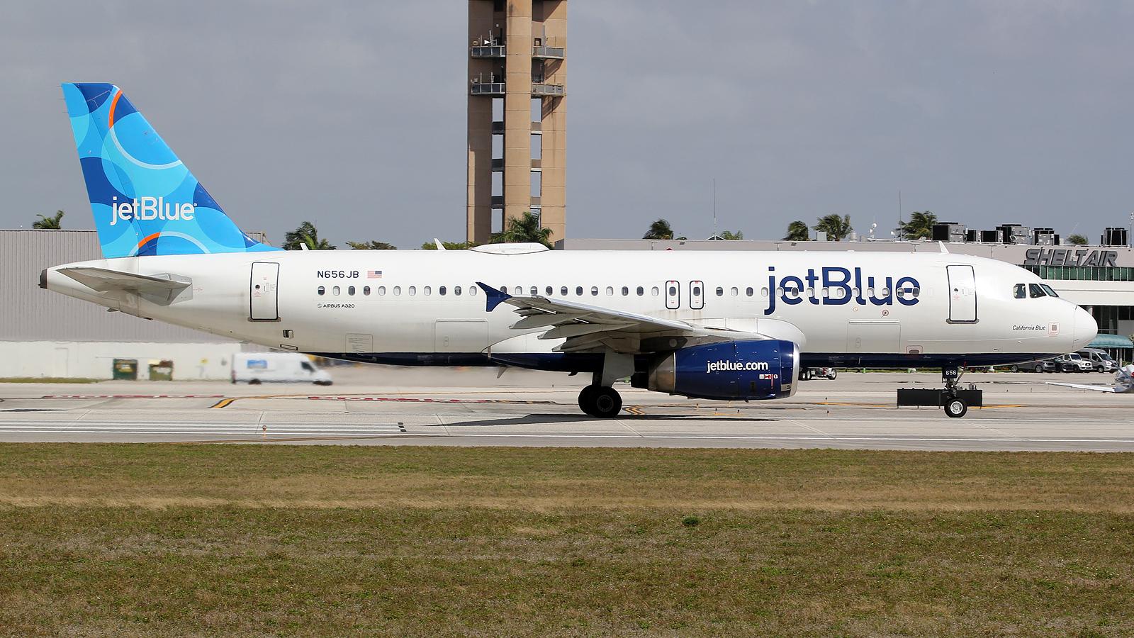 N656JB @ FLL - at fll - by Ronald