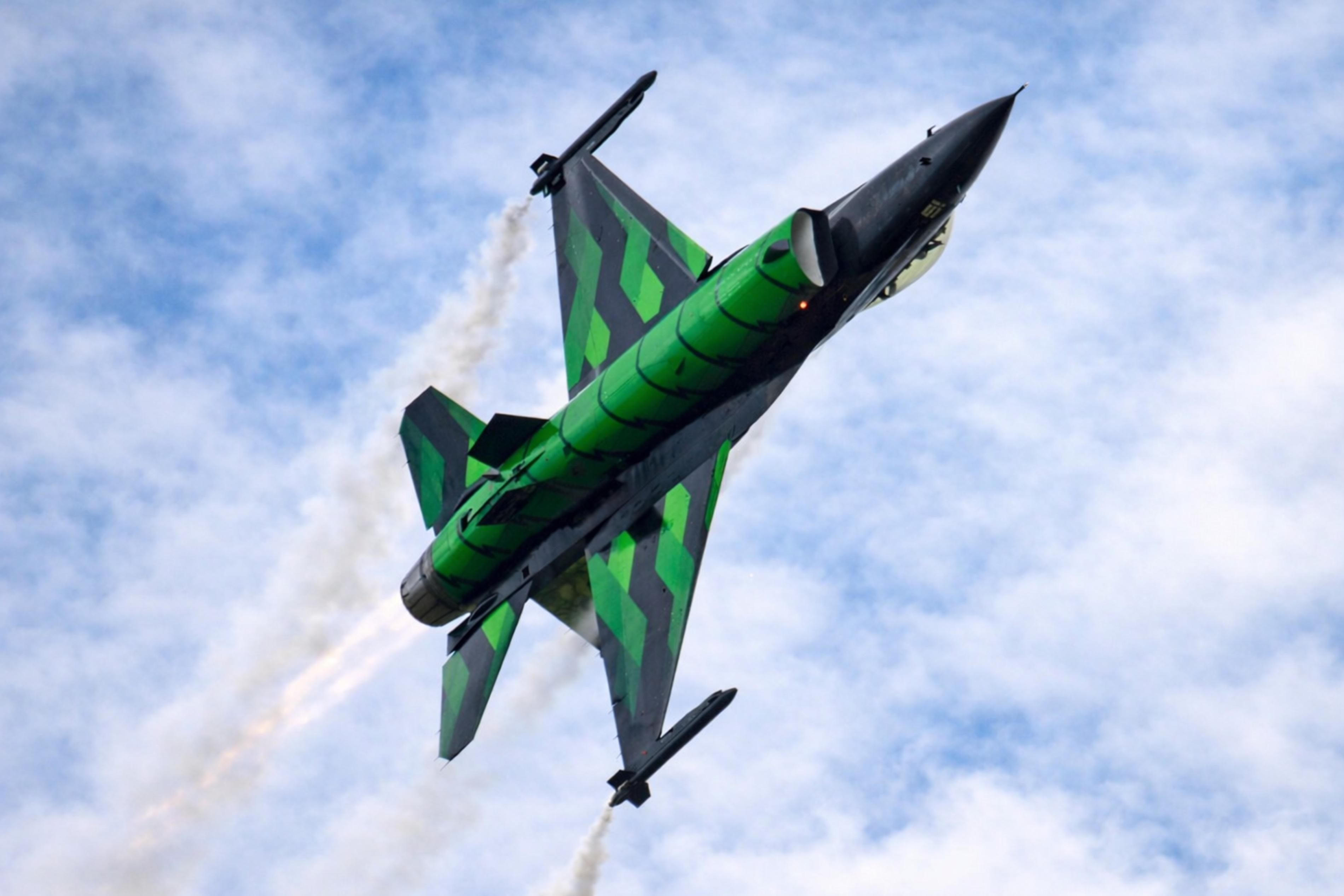 FA-87 photo, click to enlarge
