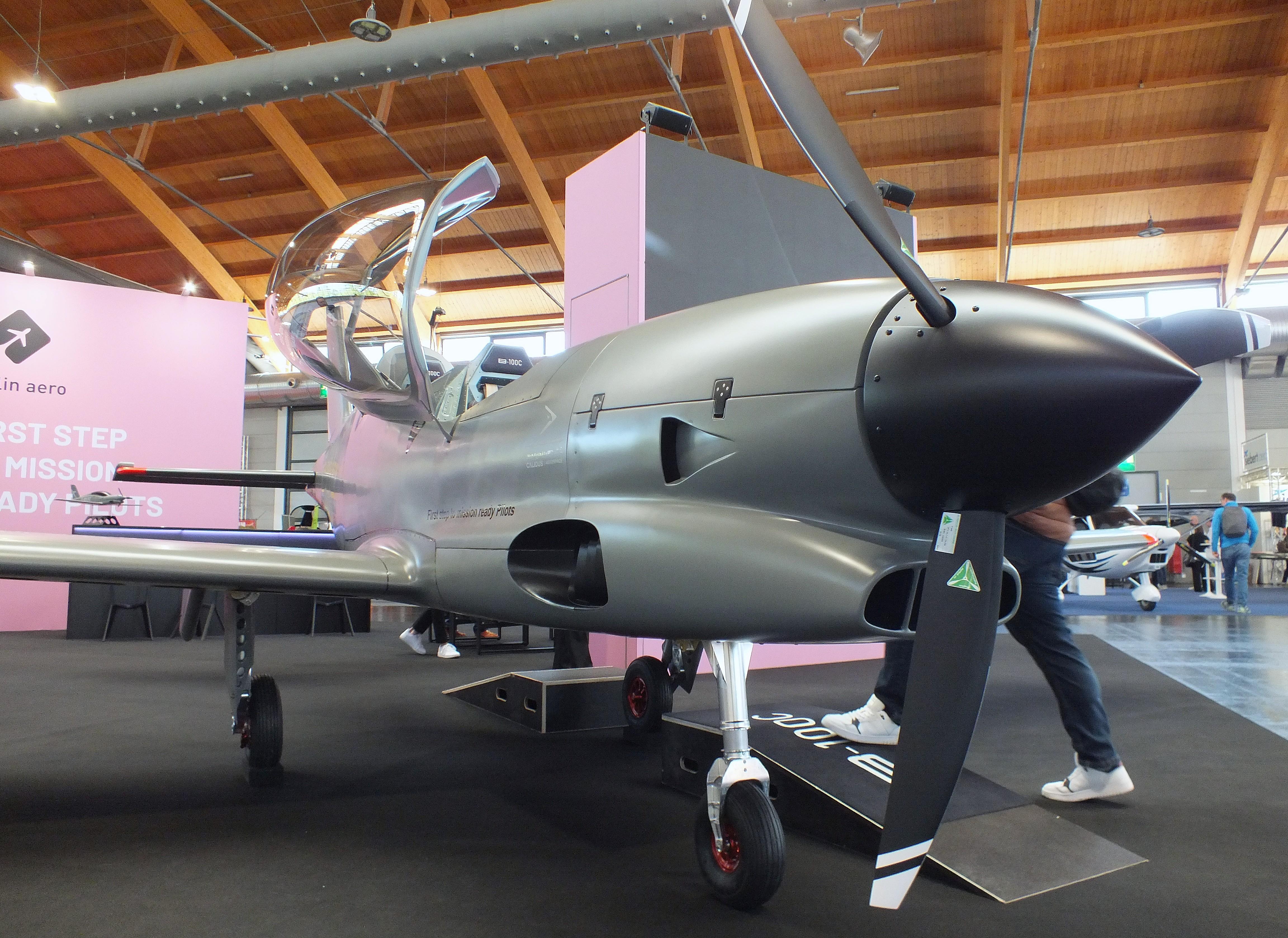 D-MKXC photo, click to enlarge