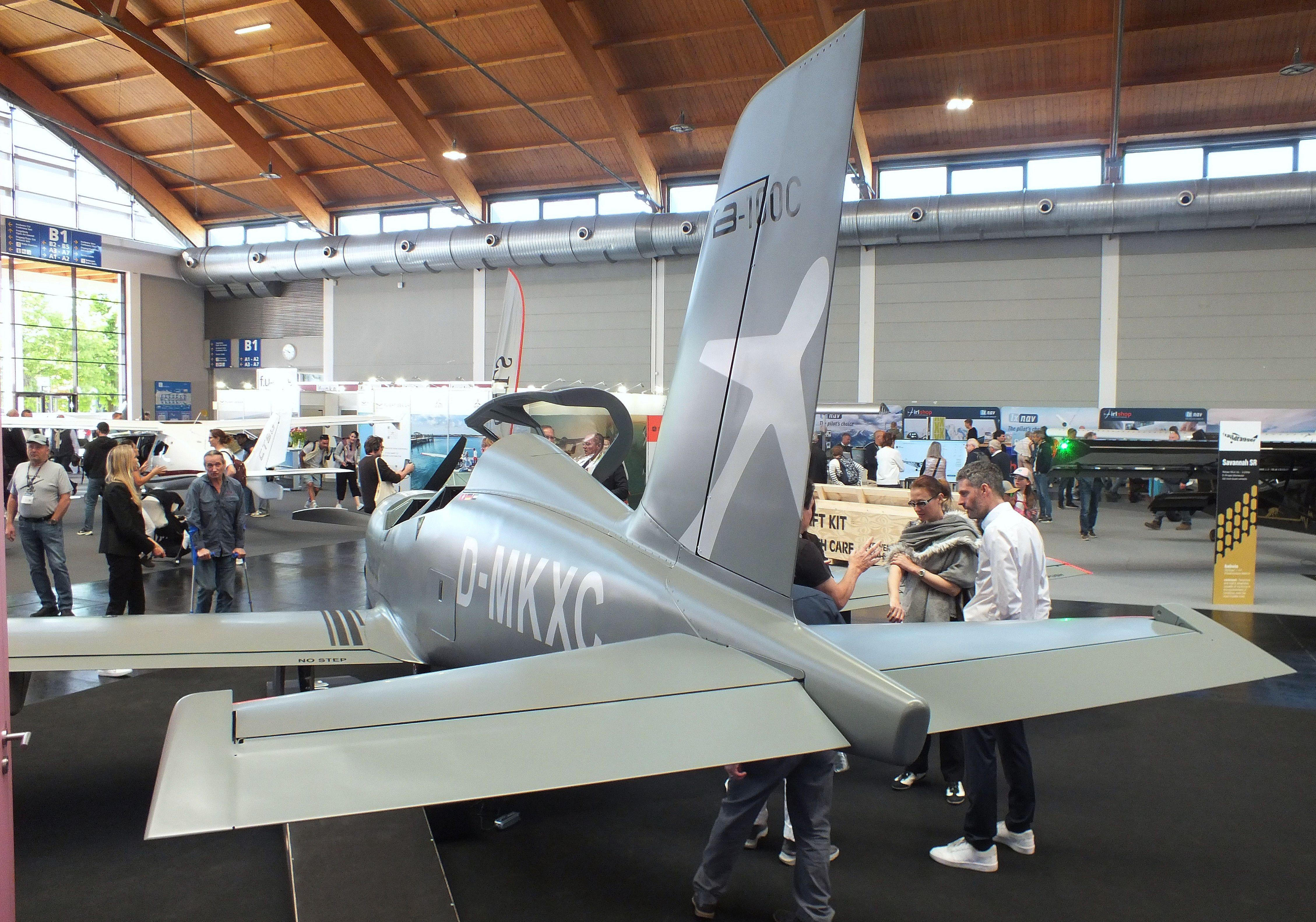 D-MKXC photo, click to enlarge