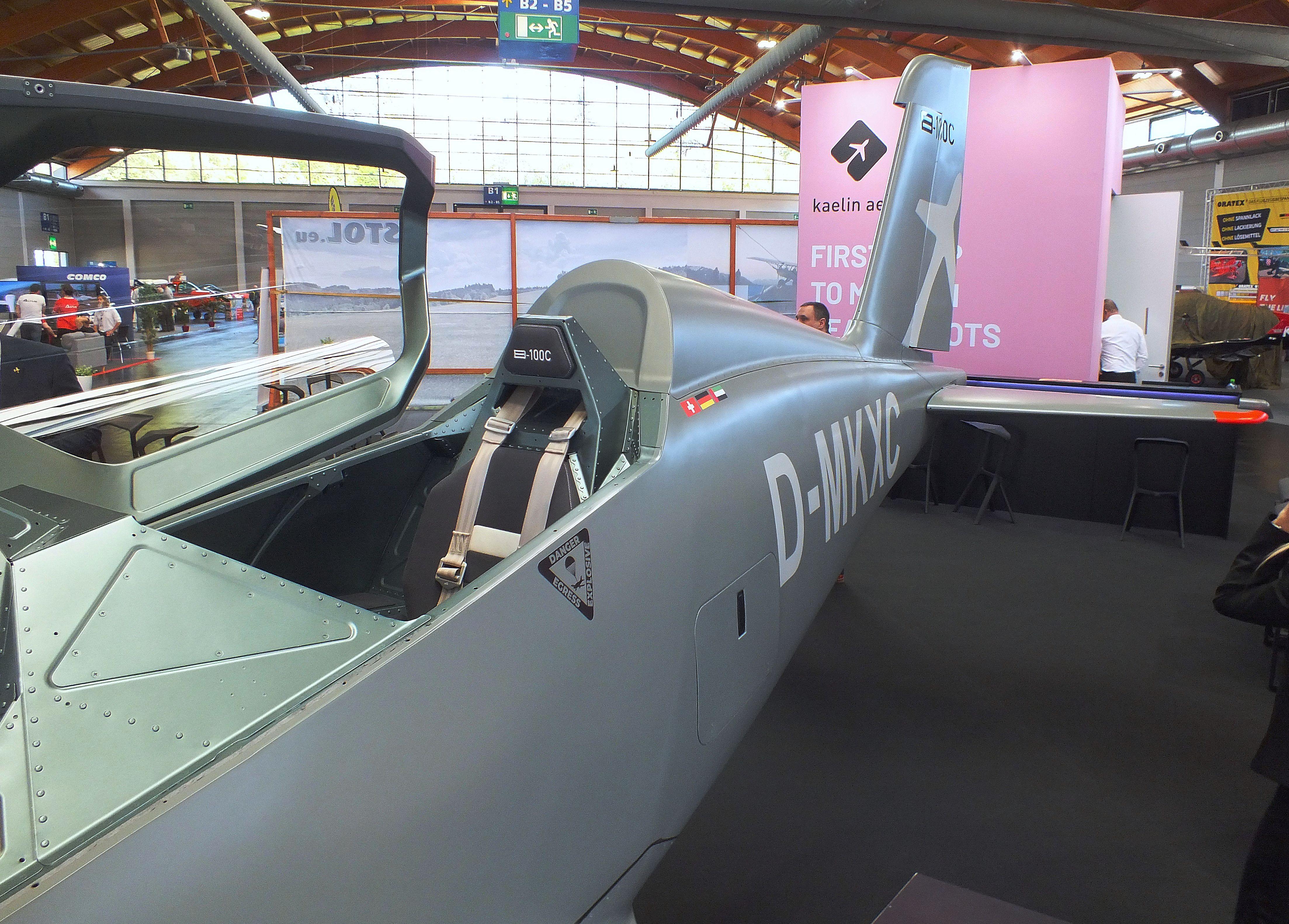 D-MKXC photo, click to enlarge