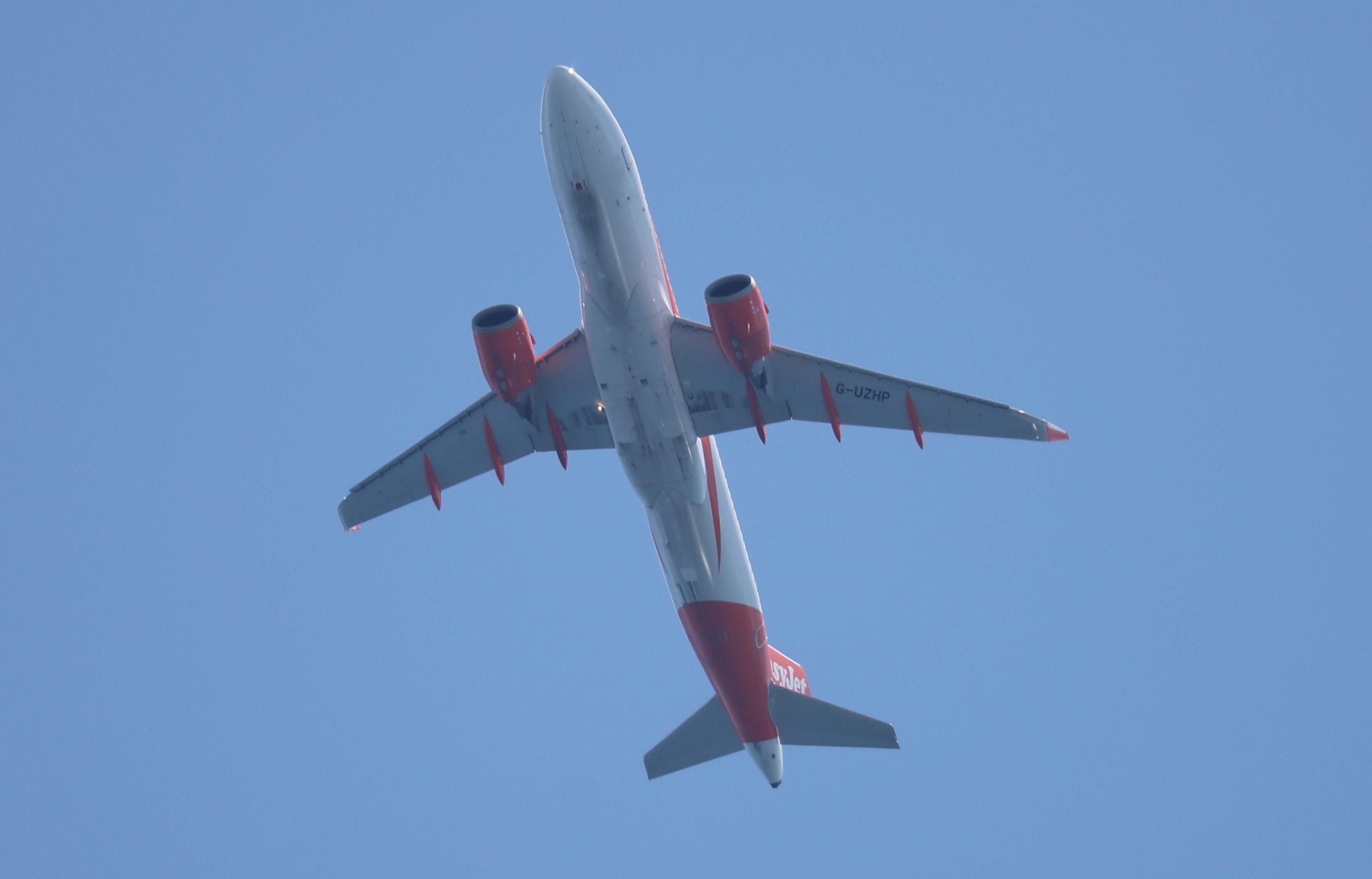 G-UZHP photo, click to enlarge