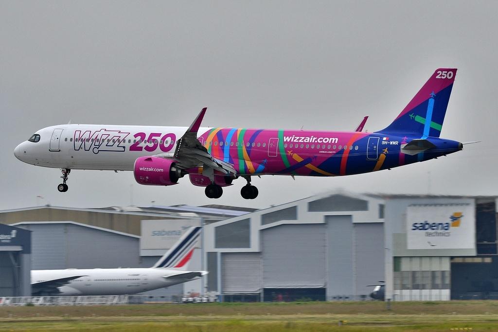 9H-WMR photo, click to enlarge
