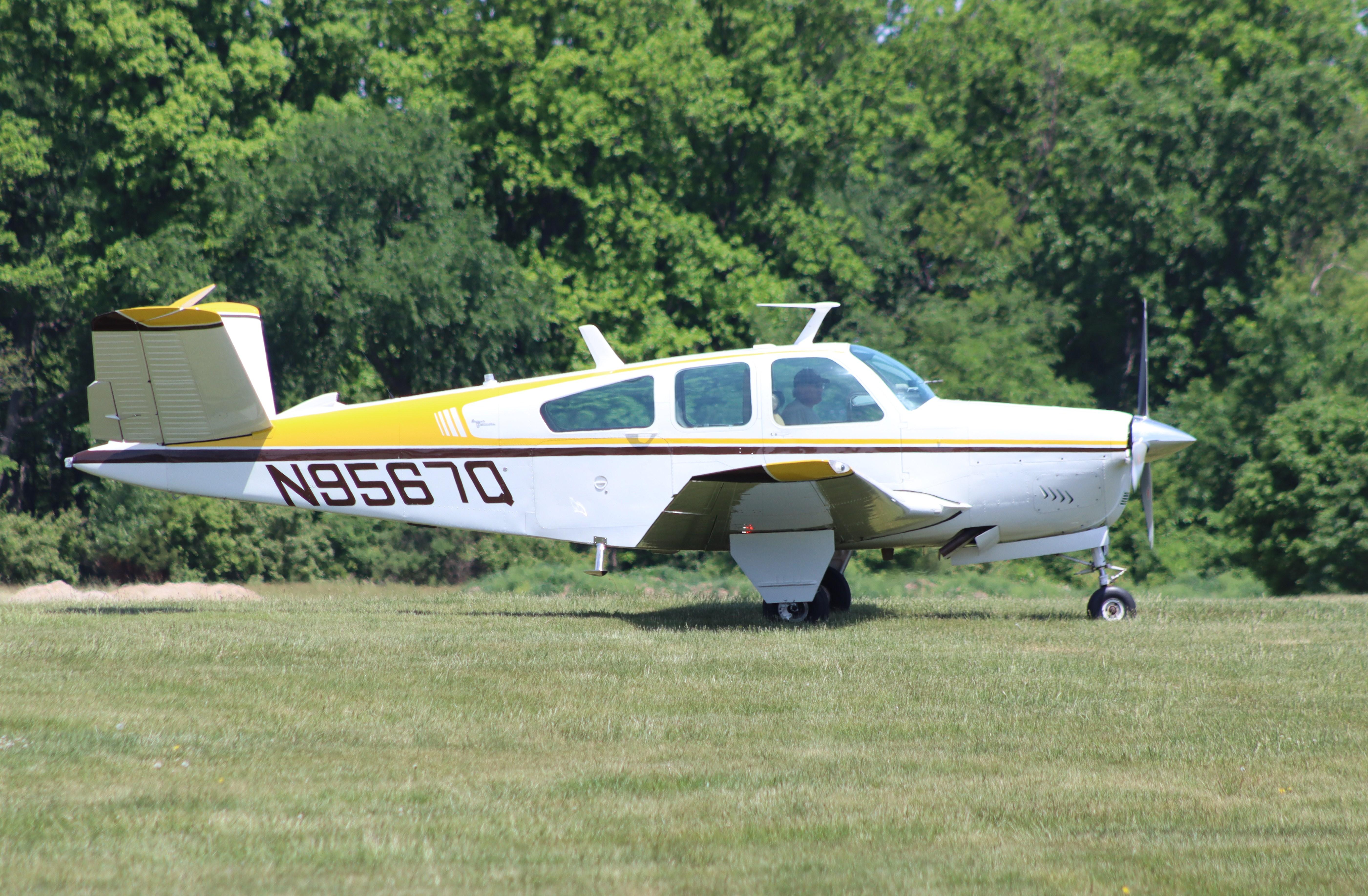 N9567Q photo, click to enlarge