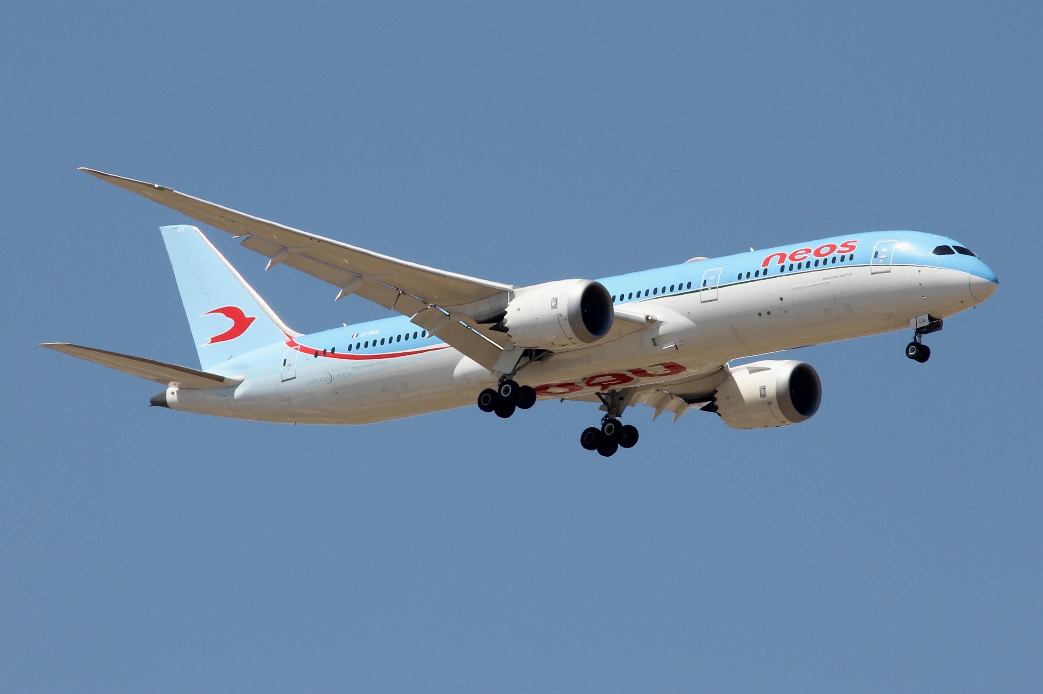 EI-NUA photo, click to enlarge