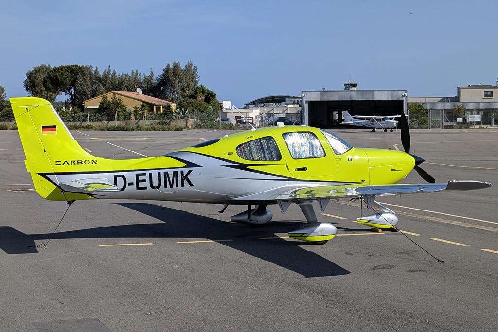 D-EUMK photo, click to enlarge