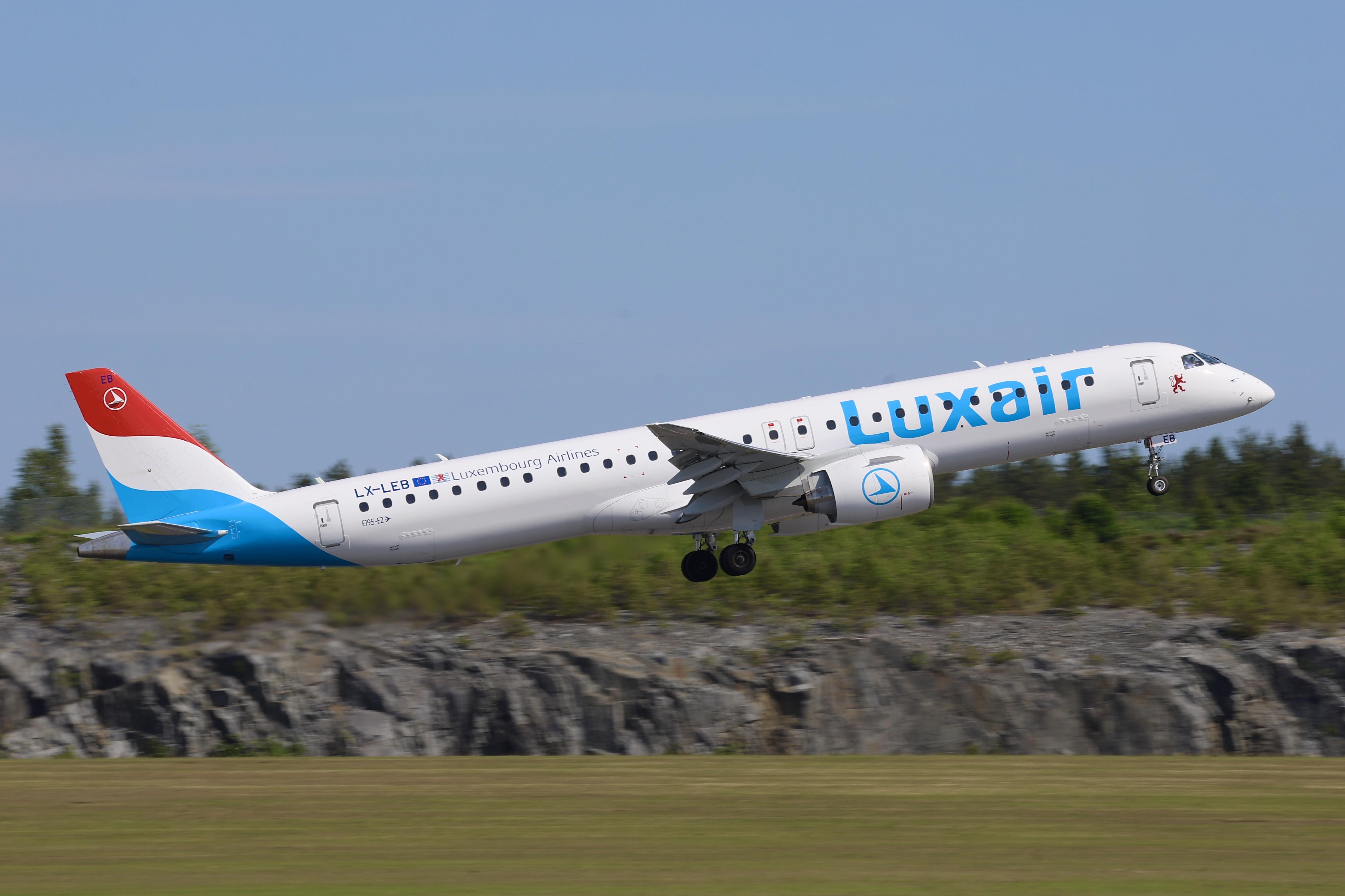 LX-LEB photo, click to enlarge