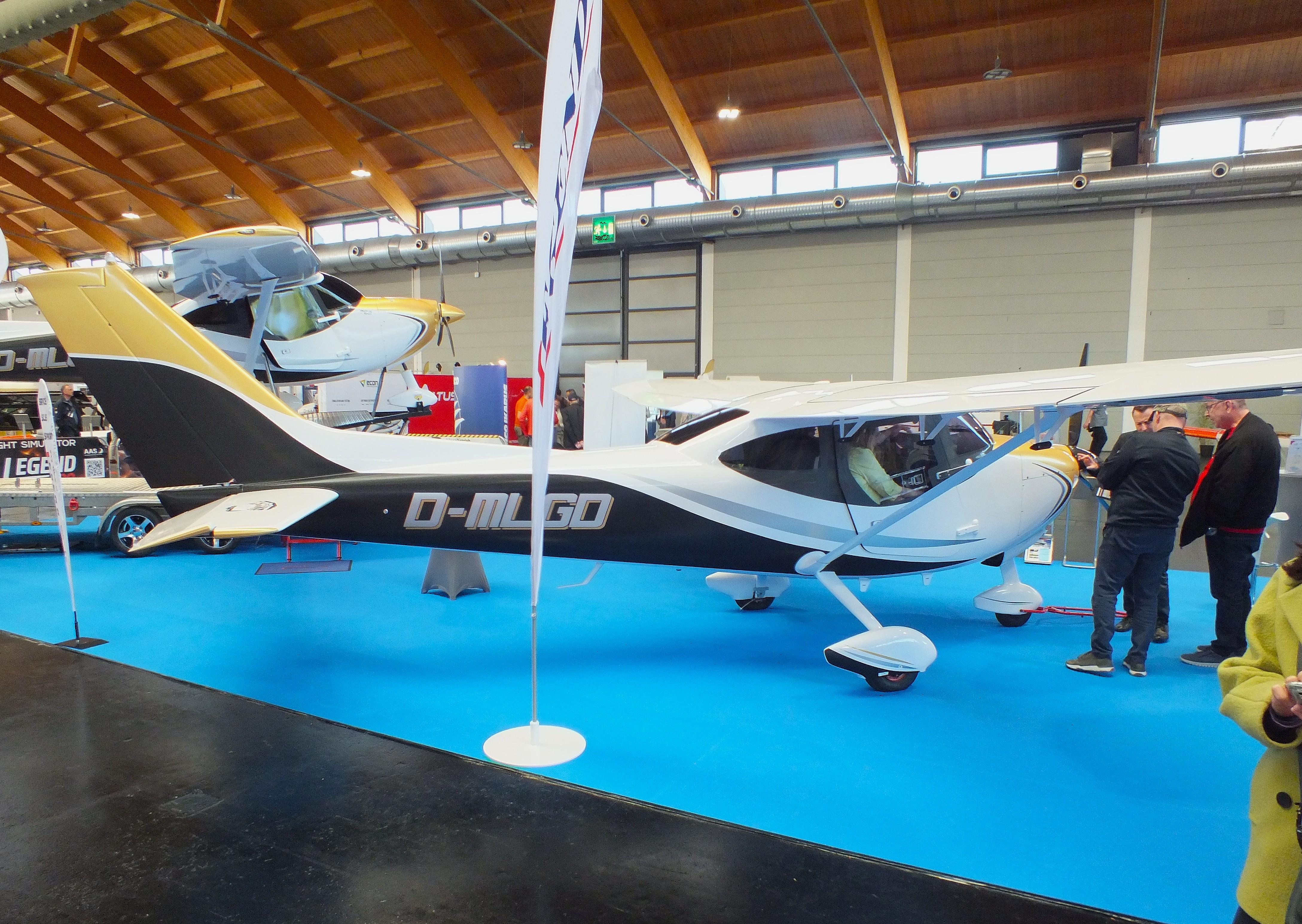 D-MLGD @ EDNY - Aeropilot Legend 600 at the AERO 2026, Friedrichshafen - by iwarnecke