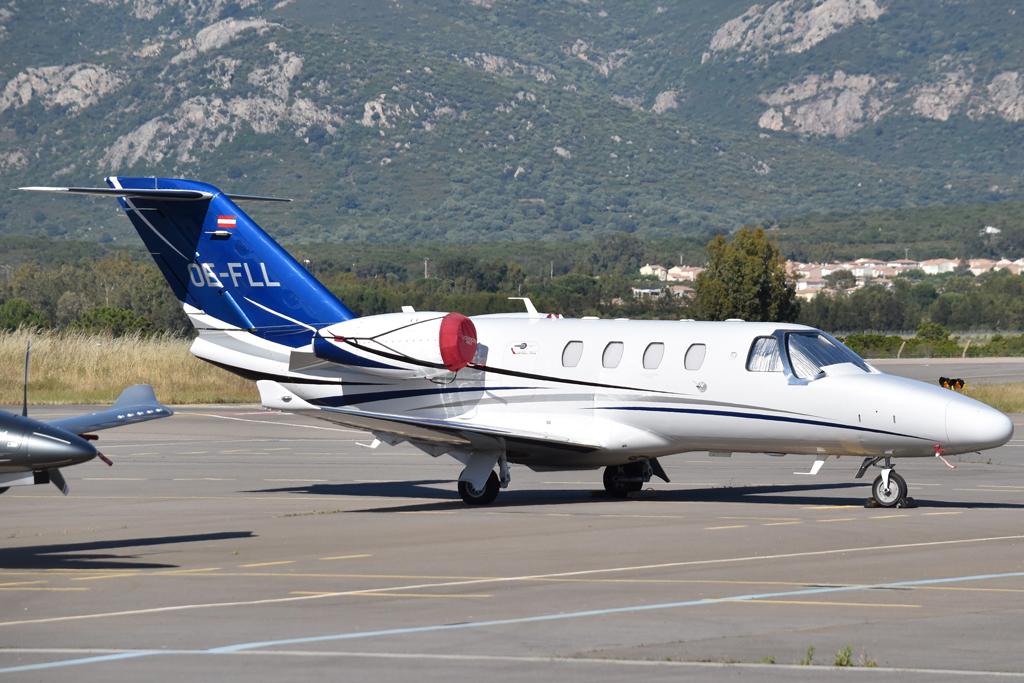 OE-FLL photo, click to enlarge