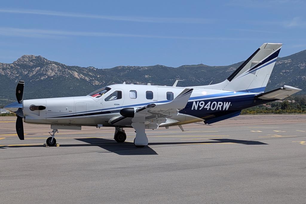 N940RW photo, click to enlarge