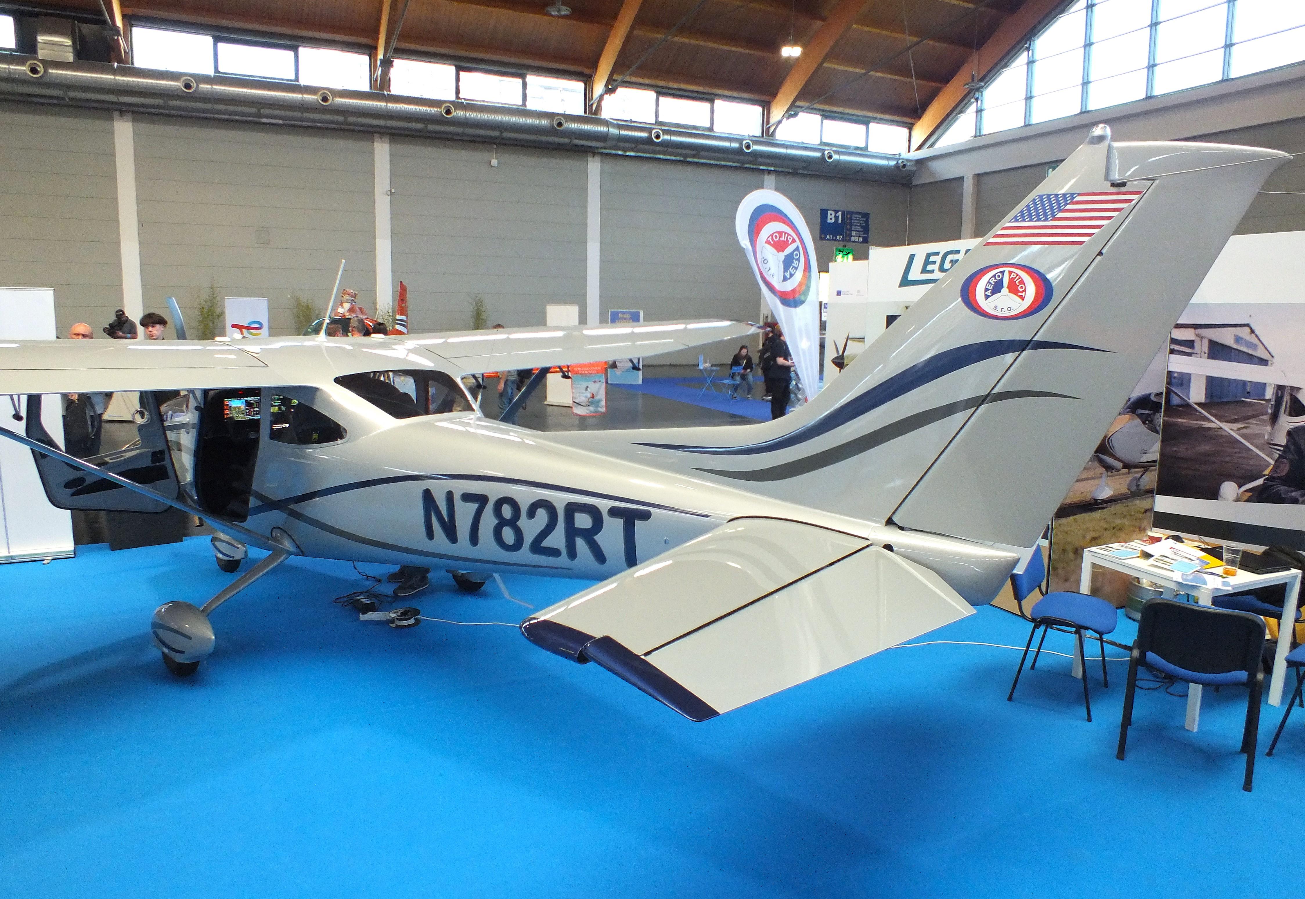 N782RT photo, click to enlarge