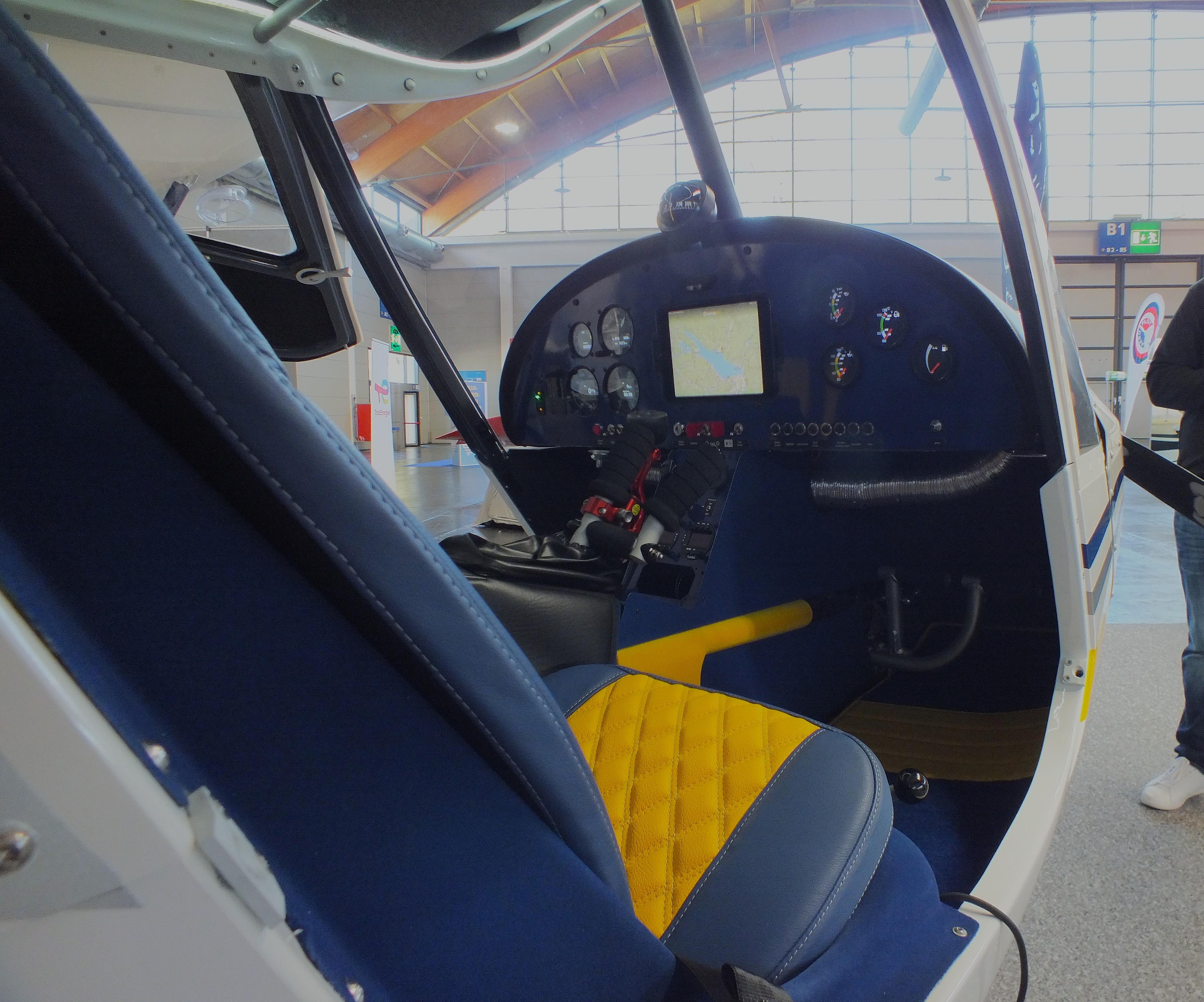 D-MCIQ photo, click to enlarge
