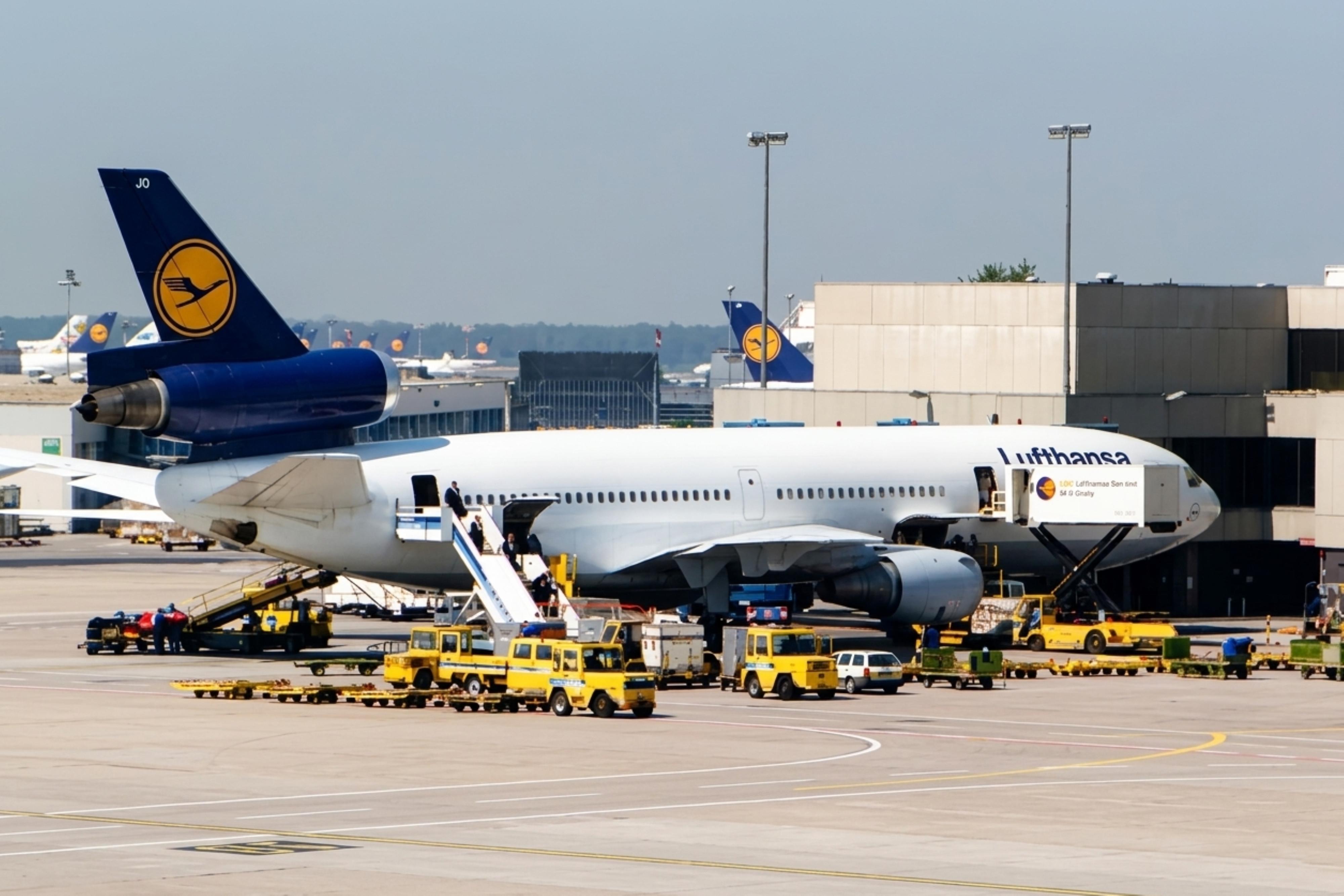D-ADJO photo, click to enlarge