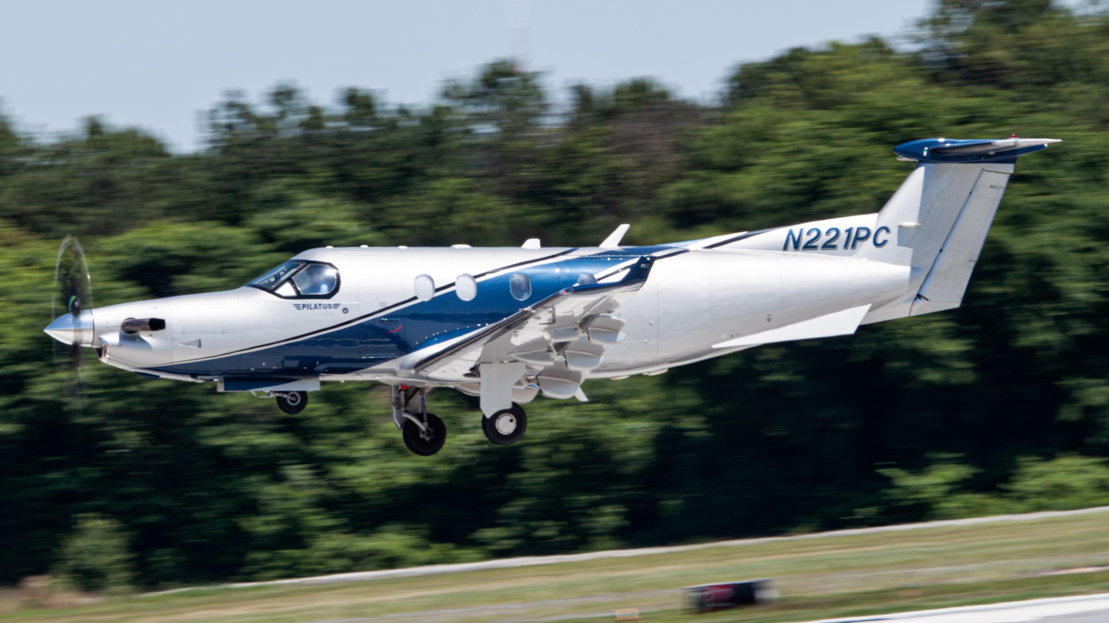 N221PC photo, click to enlarge