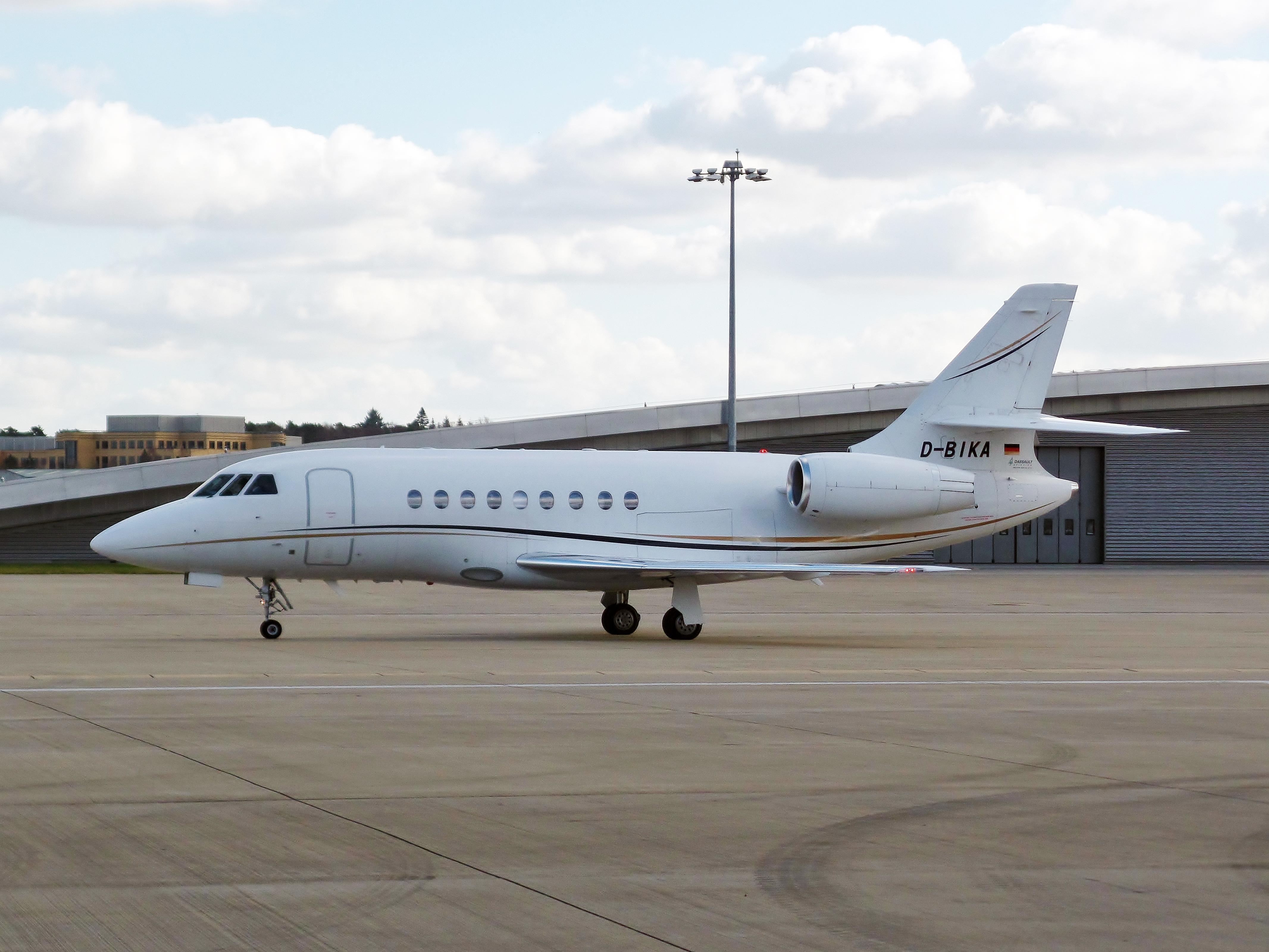 D-BIKA photo, click to enlarge