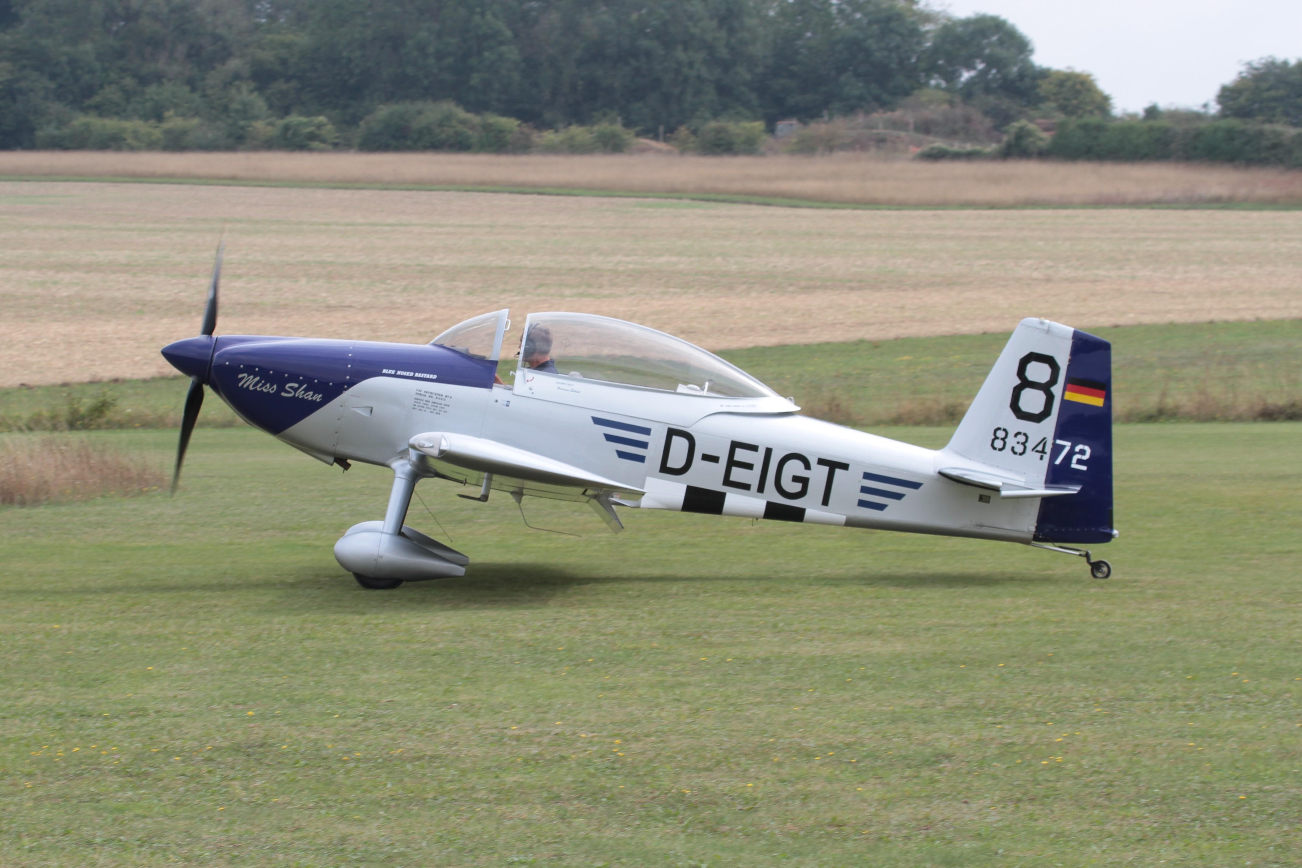 D-EIGT photo, click to enlarge