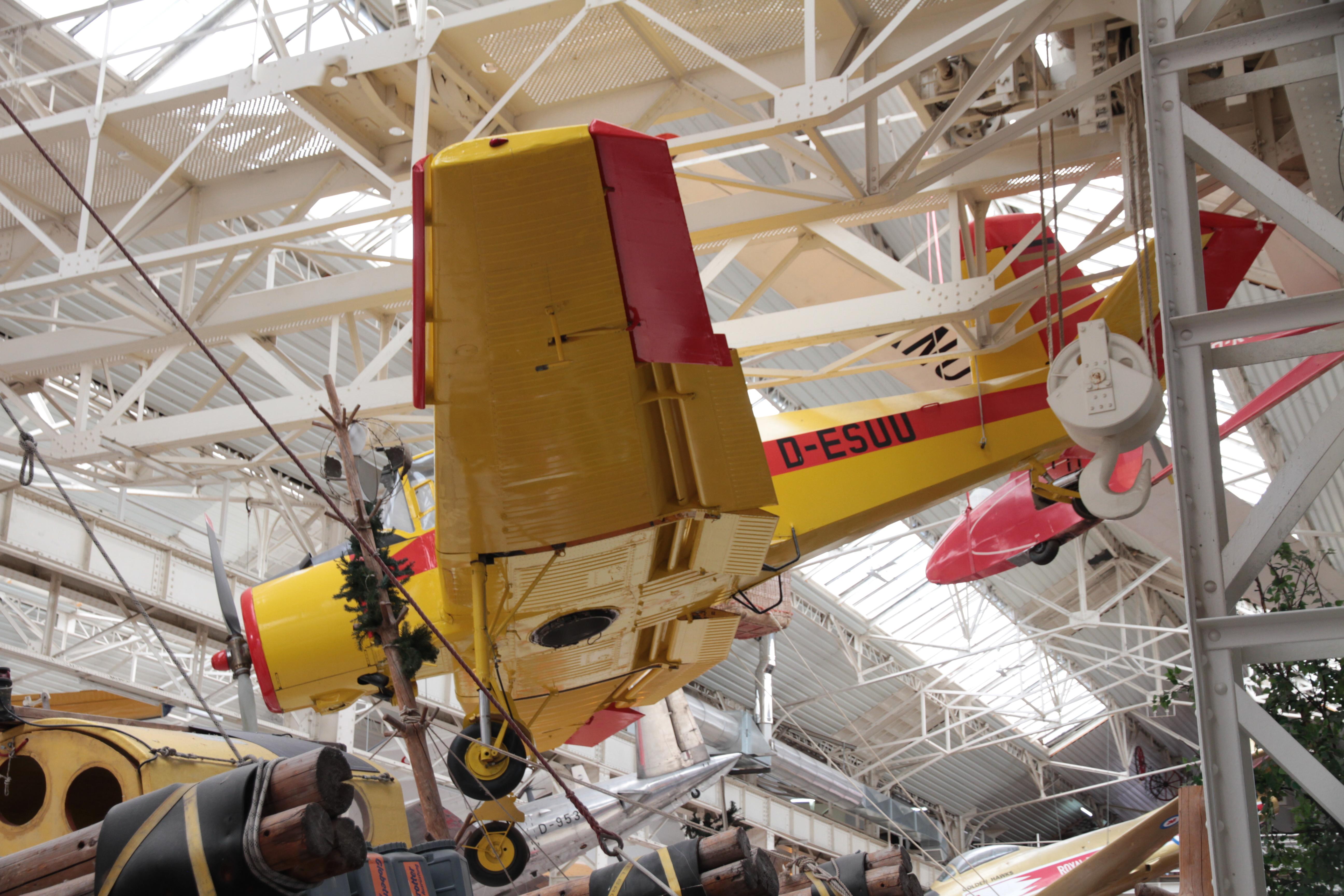 D-ESUU photo, click to enlarge