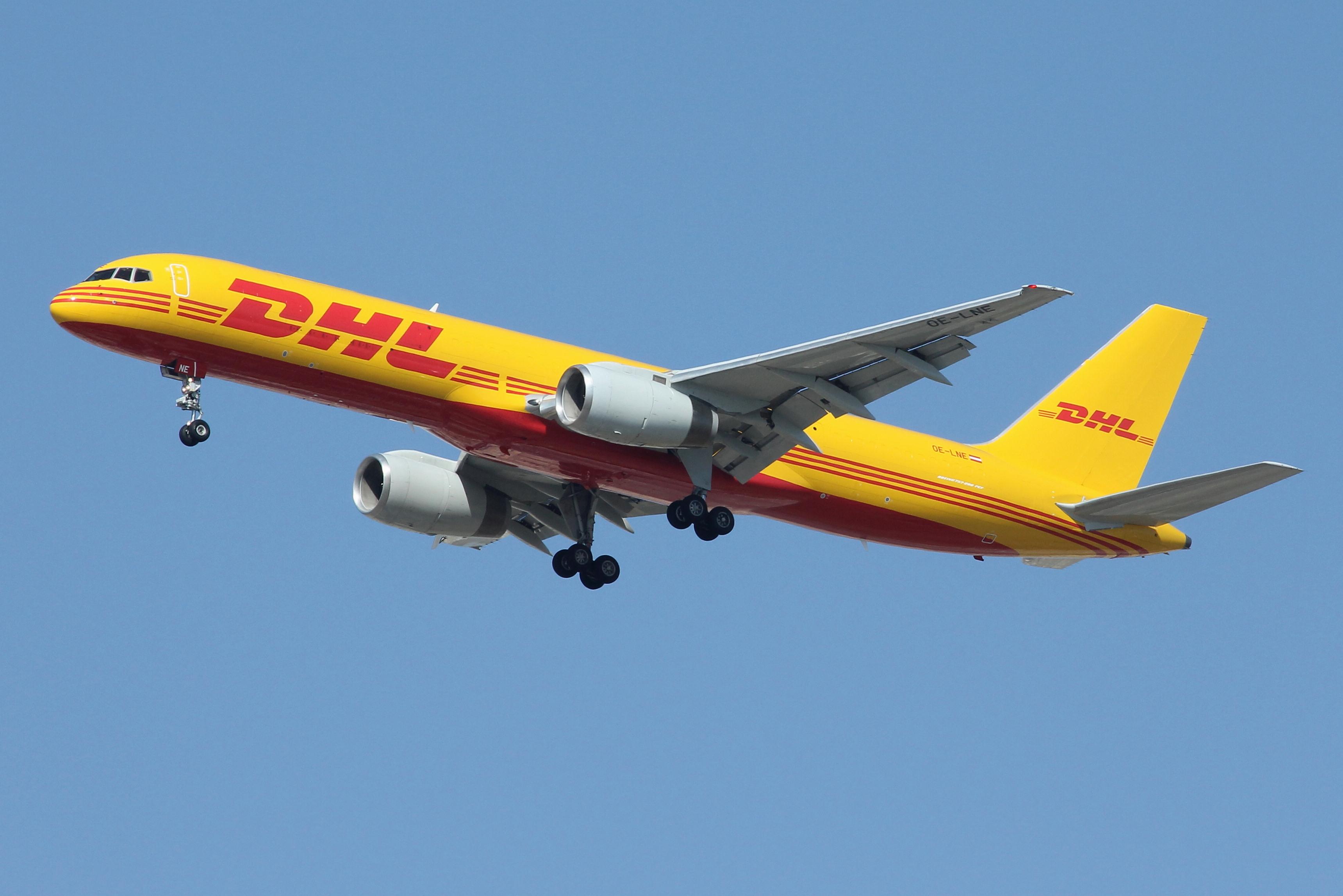 OE-LNE photo, click to enlarge