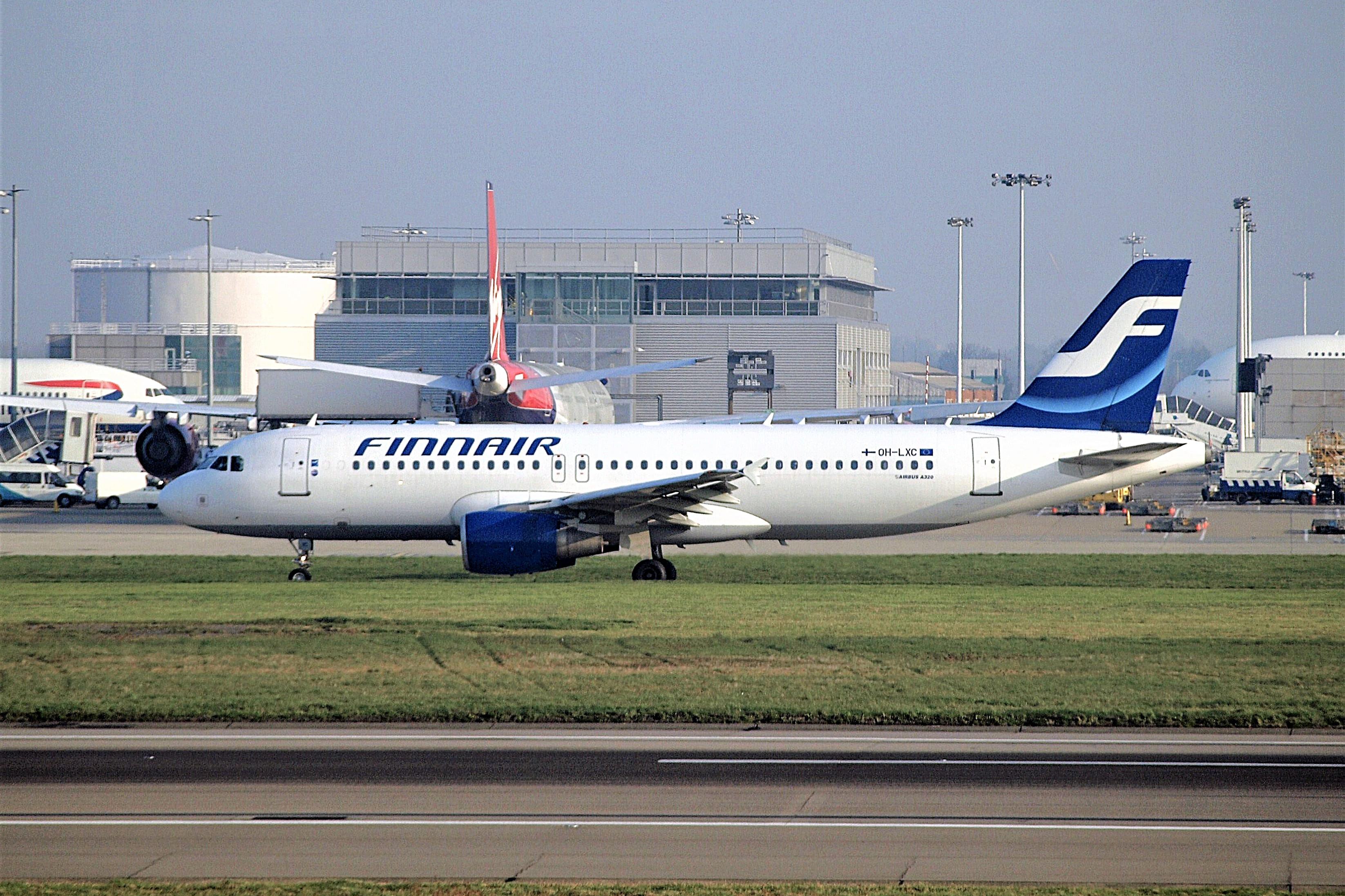 OH-LXC @ EGLL - OH-LXC 2001 A320-200 Finnair LHR 25.03.11(1).JPG - by PhilR