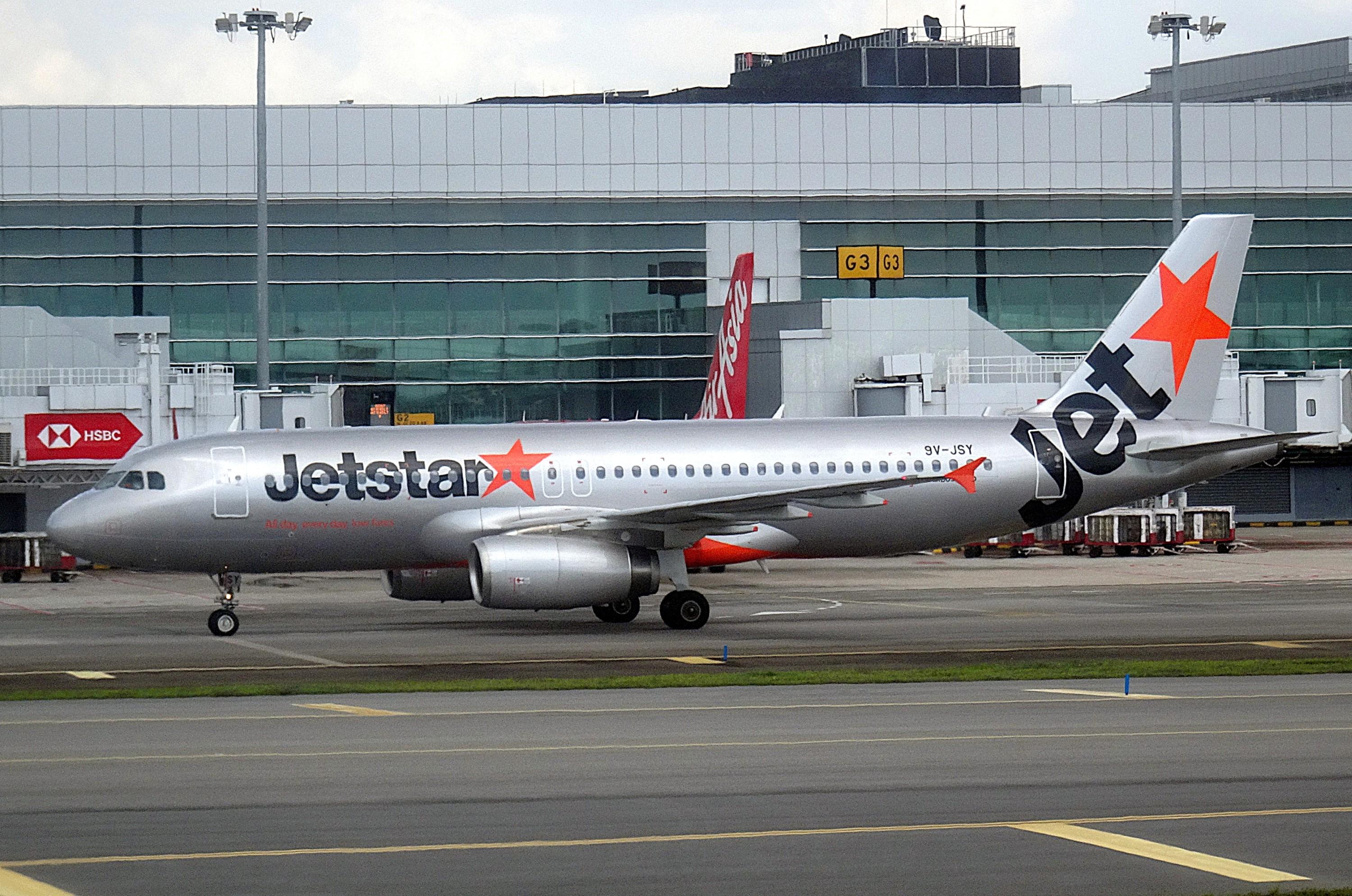 9V-JSY @ WSSS - Jetstar Asia A320 (ex-9V-TRD / became later VH-X3R) at its homebase Singapore - by ReinhardJost