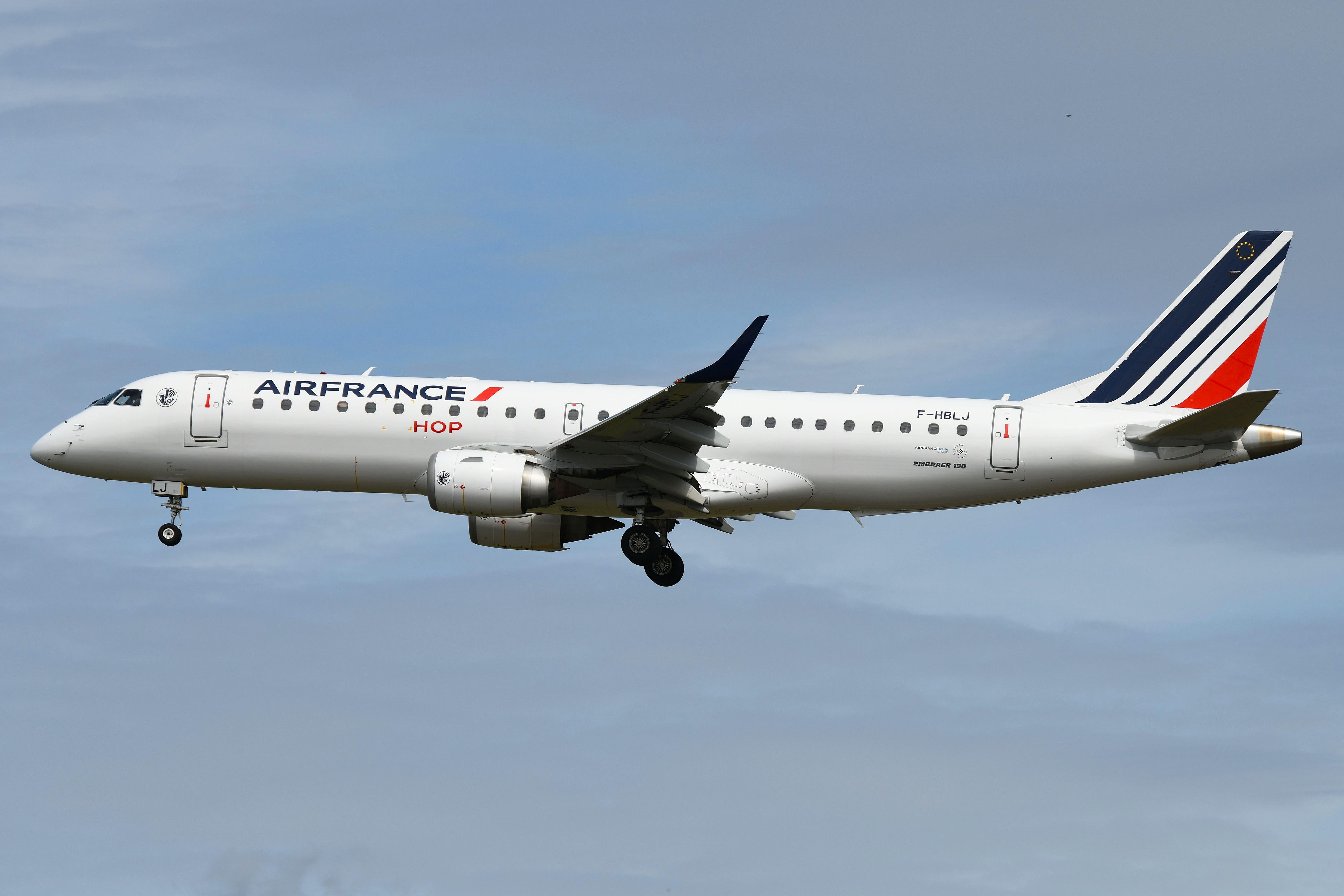 F-HBLJ @ EDDF - Air France HOP ERJ190 - by FerryPNL