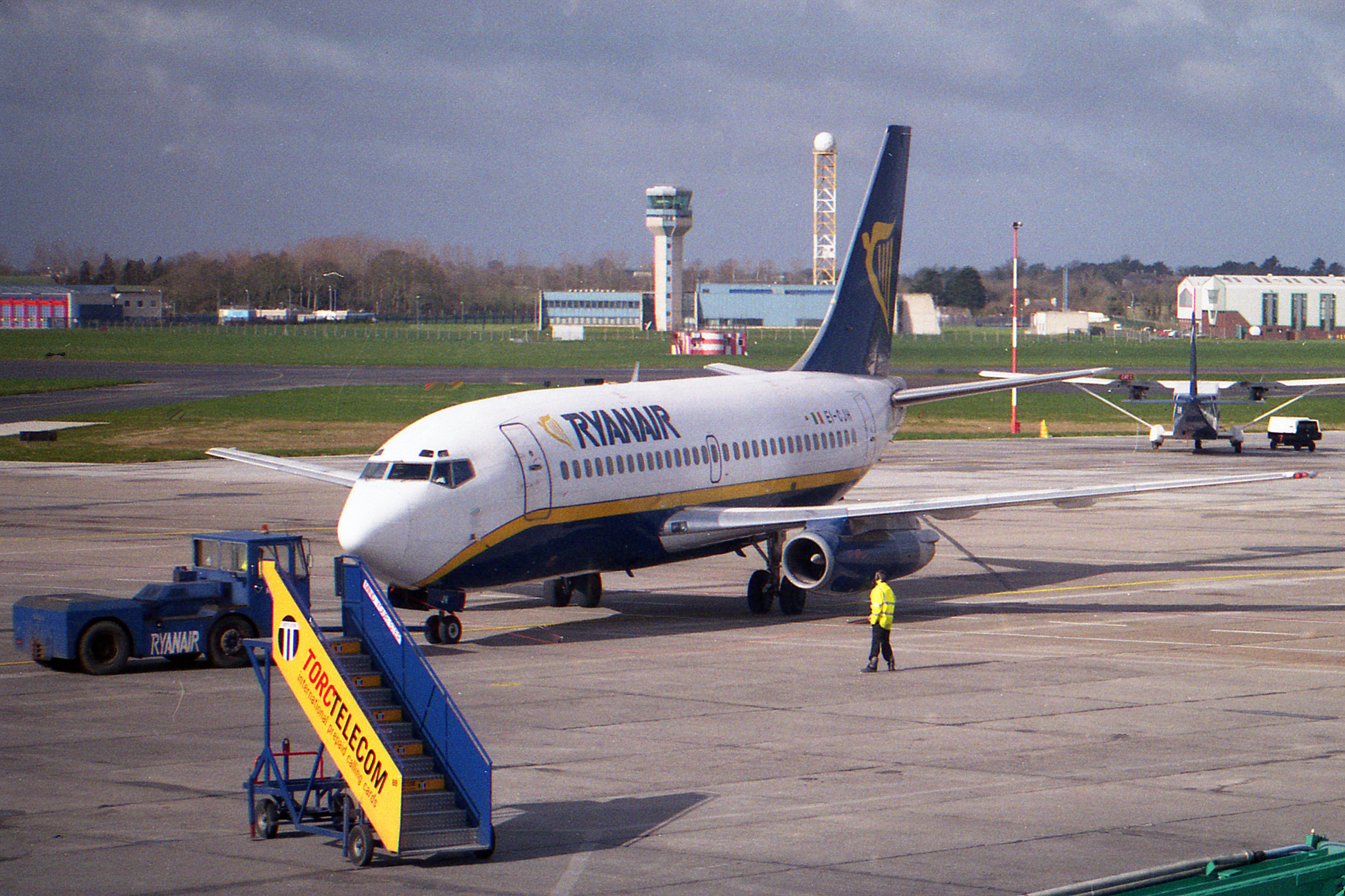 EI-CJH @ EIDW - EI-CJH 1979 B737-200 Ryanair DUB - by PhilR