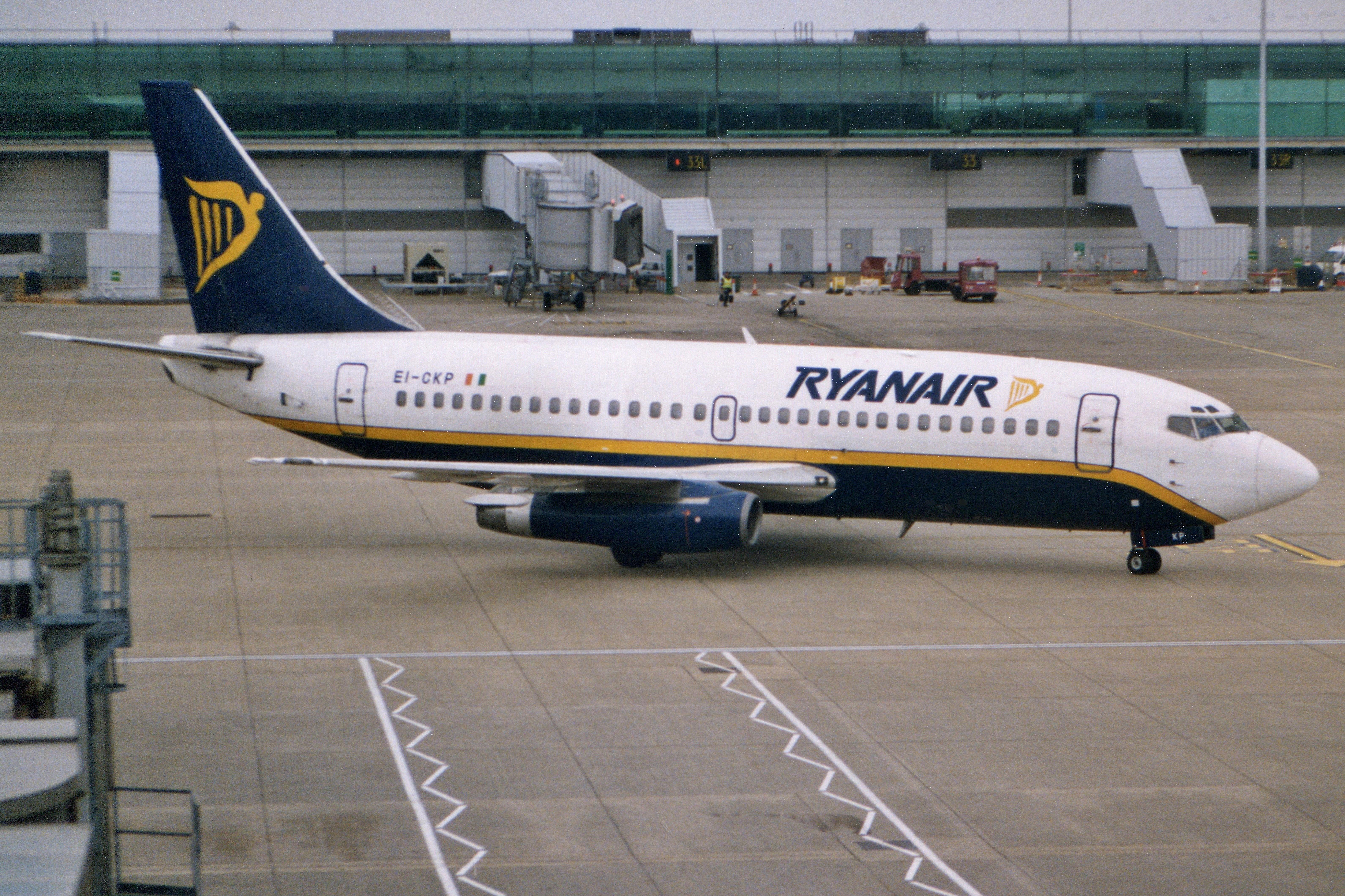 EI-CKP @ EGSS - EI-CKP 1980 B737-200 Ryanair STN  - by PhilR