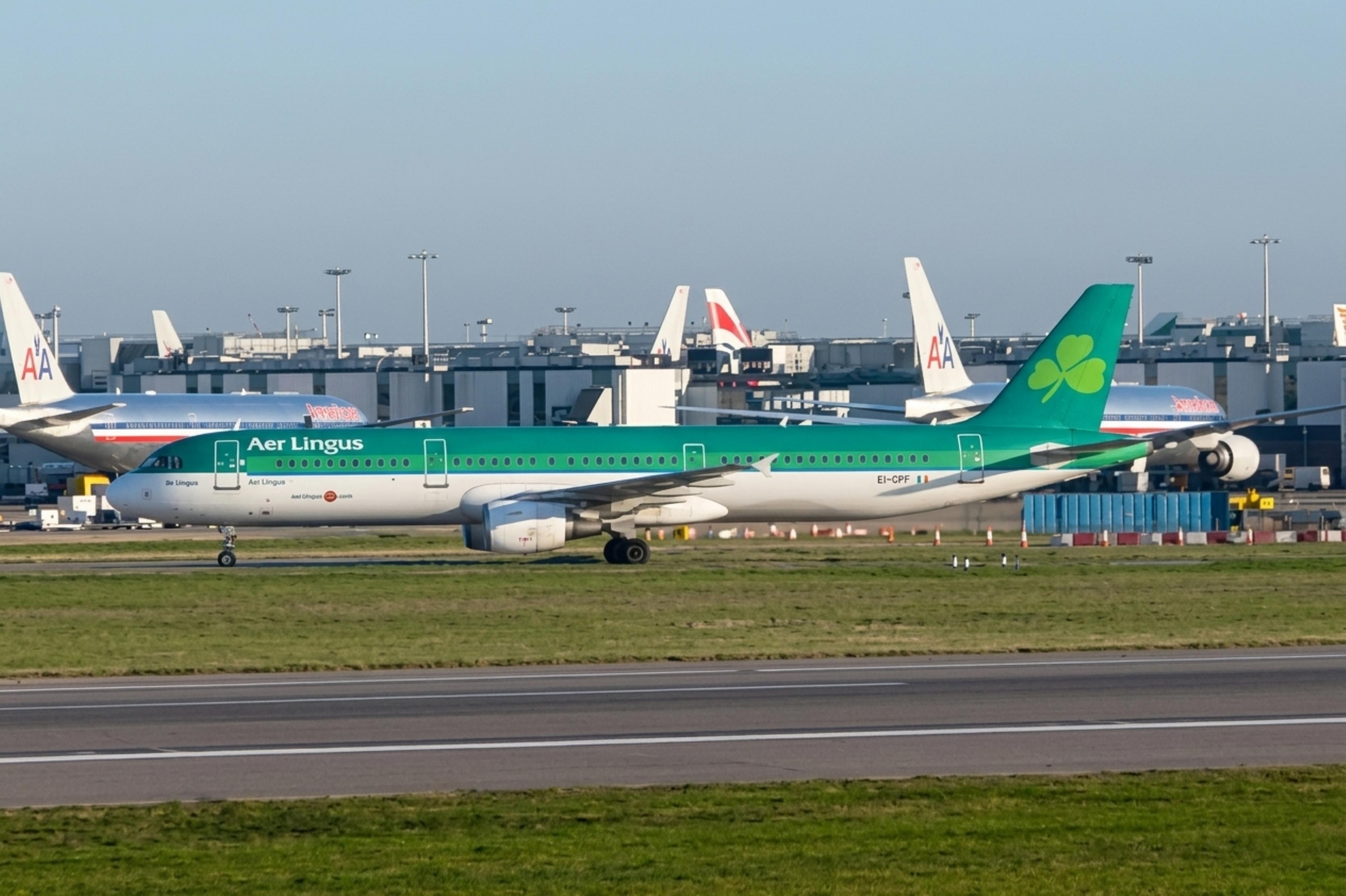 EI-CPF @ EGLL - EI-CPF 1999 A321-200 Aer Lingus LHR - by PhilR