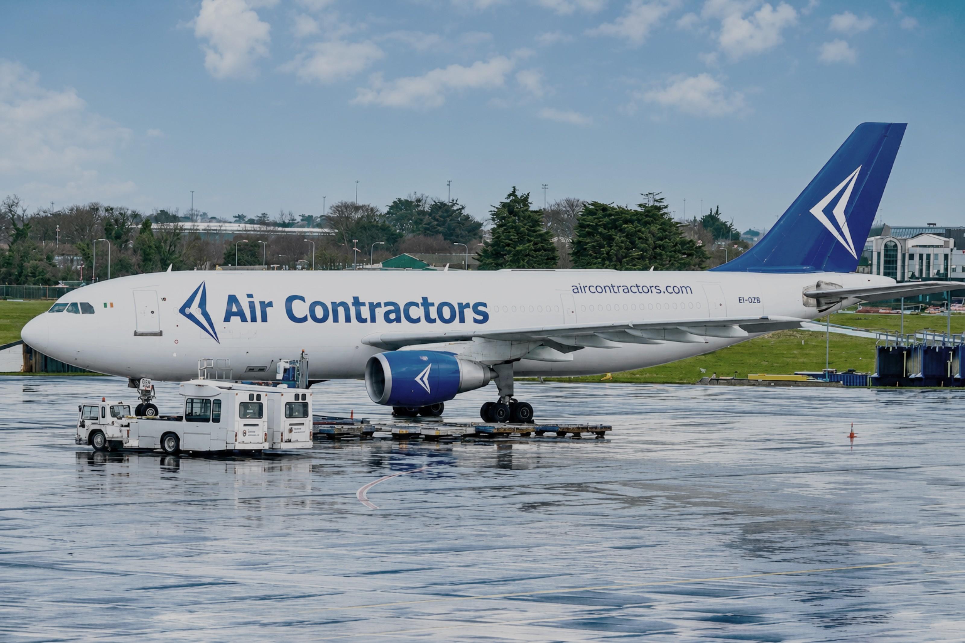 EI-OZB @ EIDW - EI-OZB 1982 A300-B4F Air Contractors DUB 
 - by PhilR