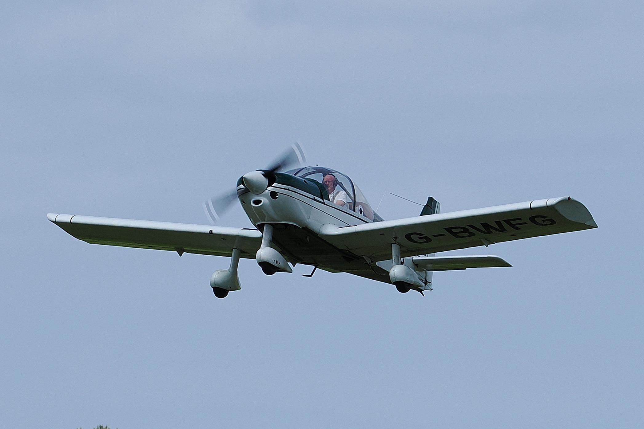G-BWFG @ X3CX - Departing from Northrepps. - by Graham Reeve