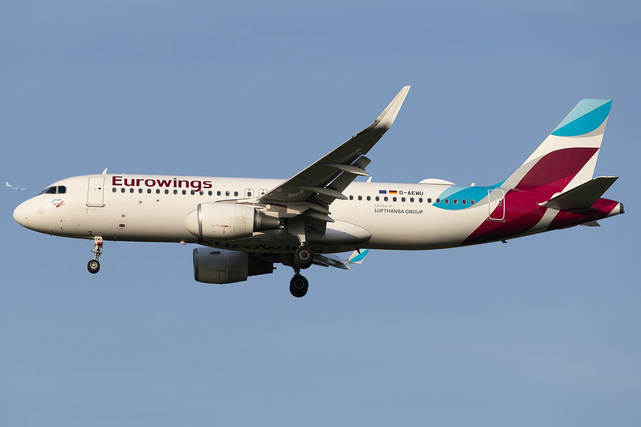 D-AEWU @ LOWW - Eurowings A320 - by Andy Graf