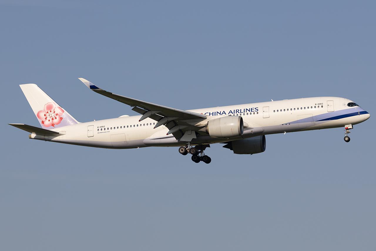 B-18912 @ LOWW - China Airlines A350-900 - by Andy Graf