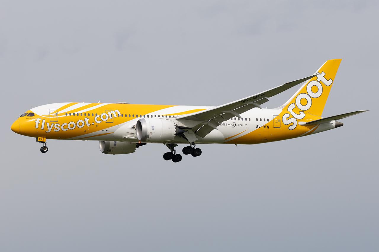 9V-OFN @ LOWW - Scoot 787-8 - by Andy Graf